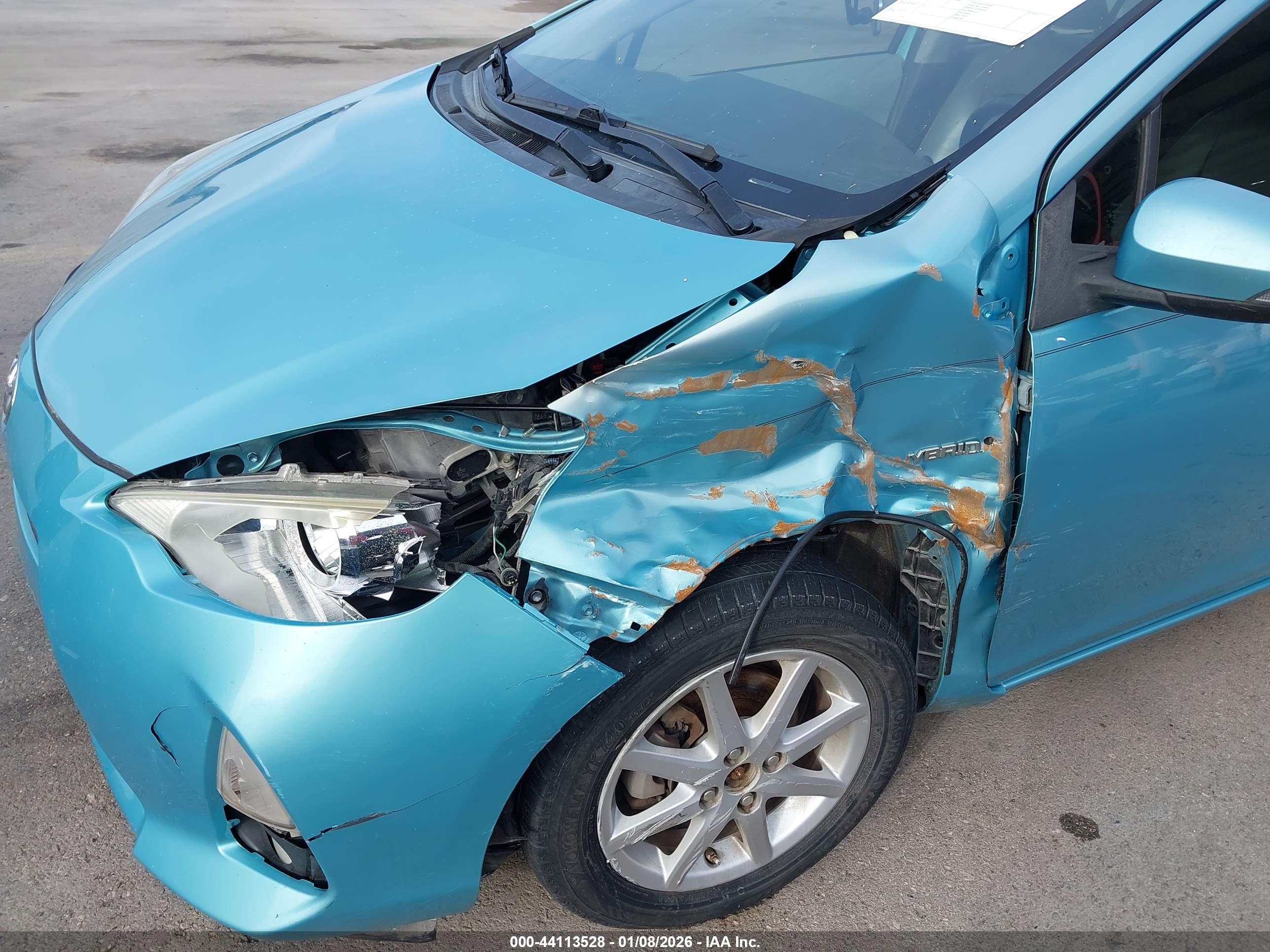 TOYOTA PRIUS image 6