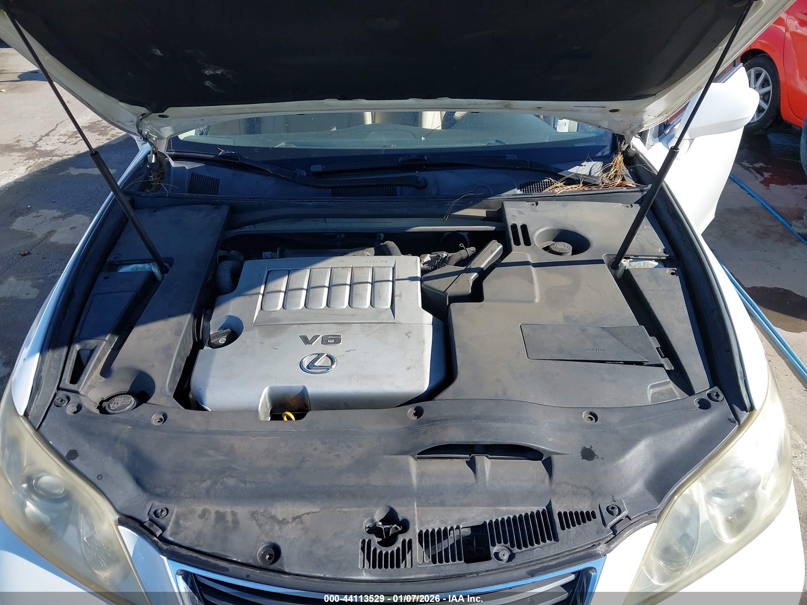 LEXUS ES image 10