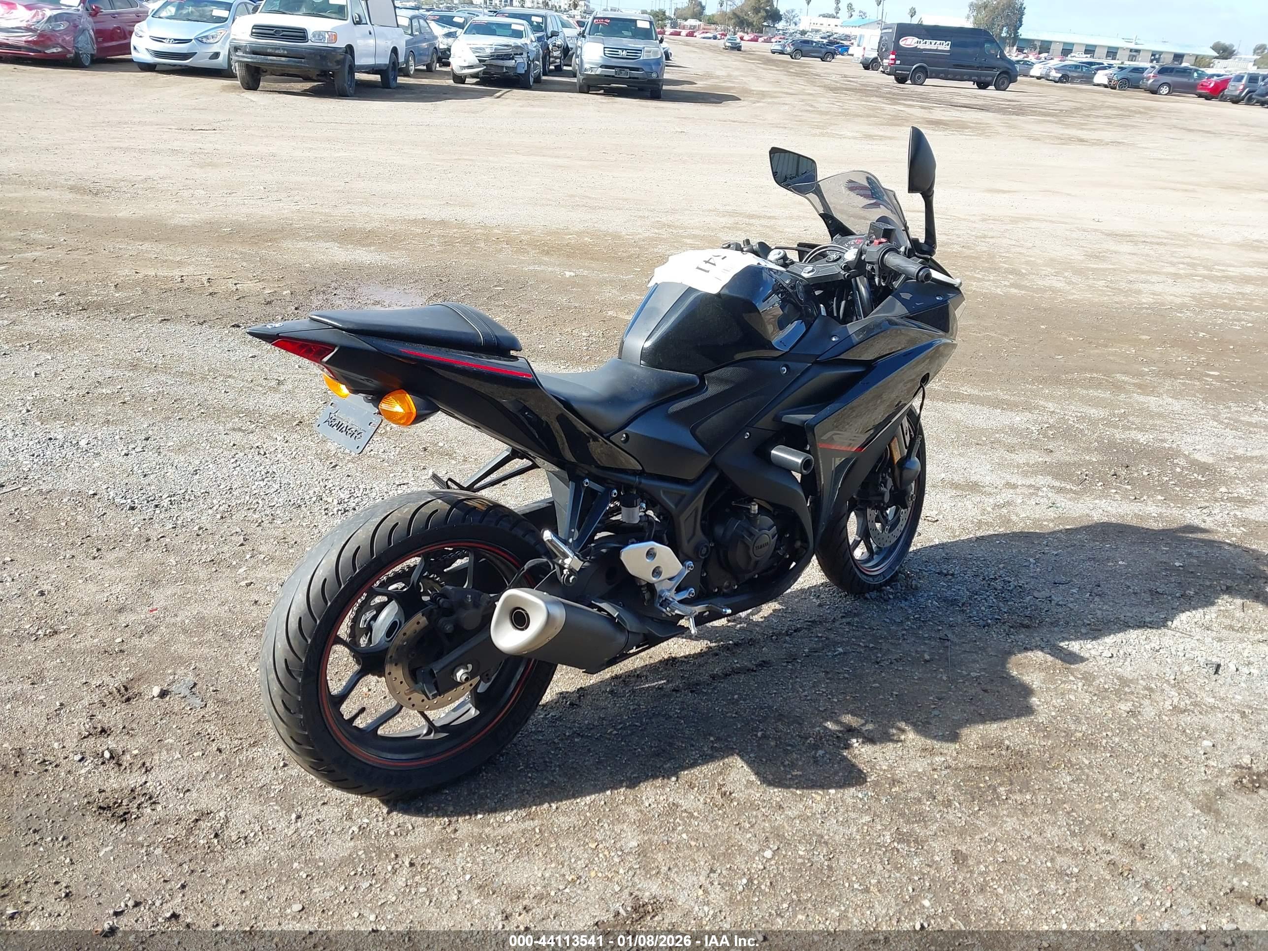 YAMAHA YZFR3 image 4