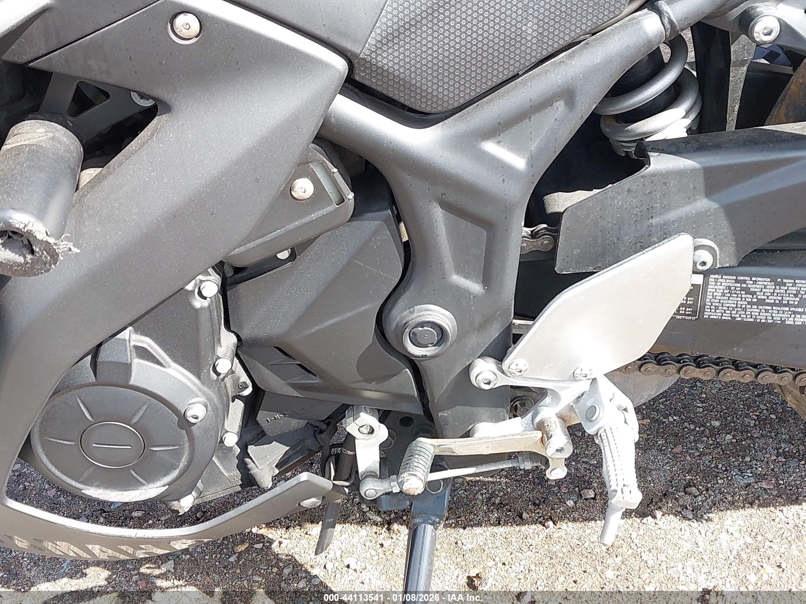 YAMAHA YZFR3 image 9