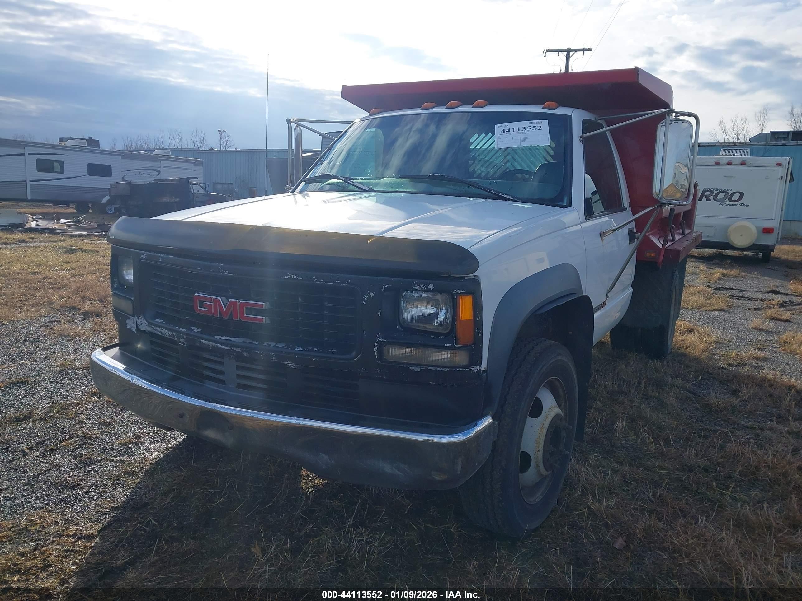 GMC SIERRA image 2
