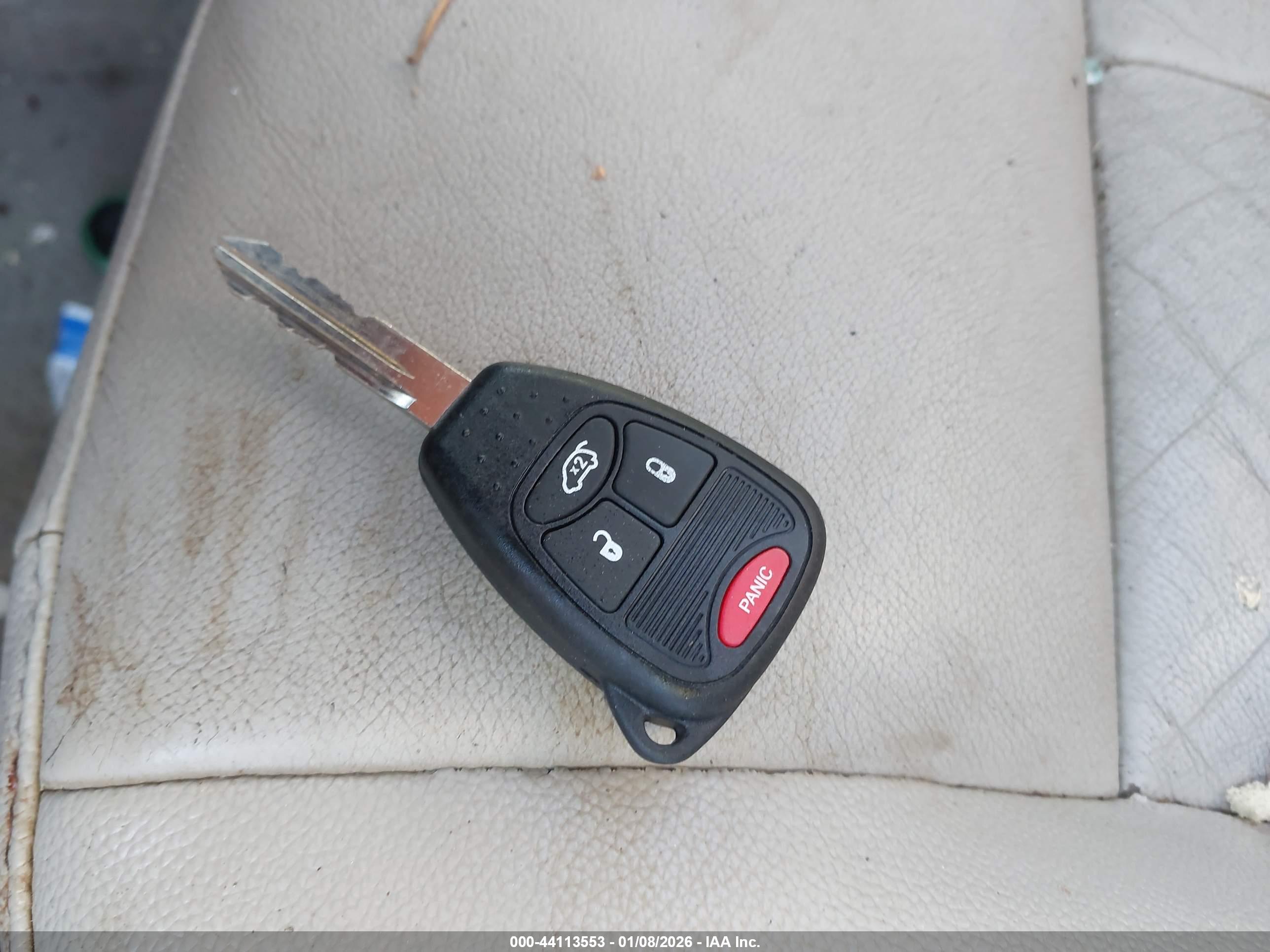 CHRYSLER 300 image 11