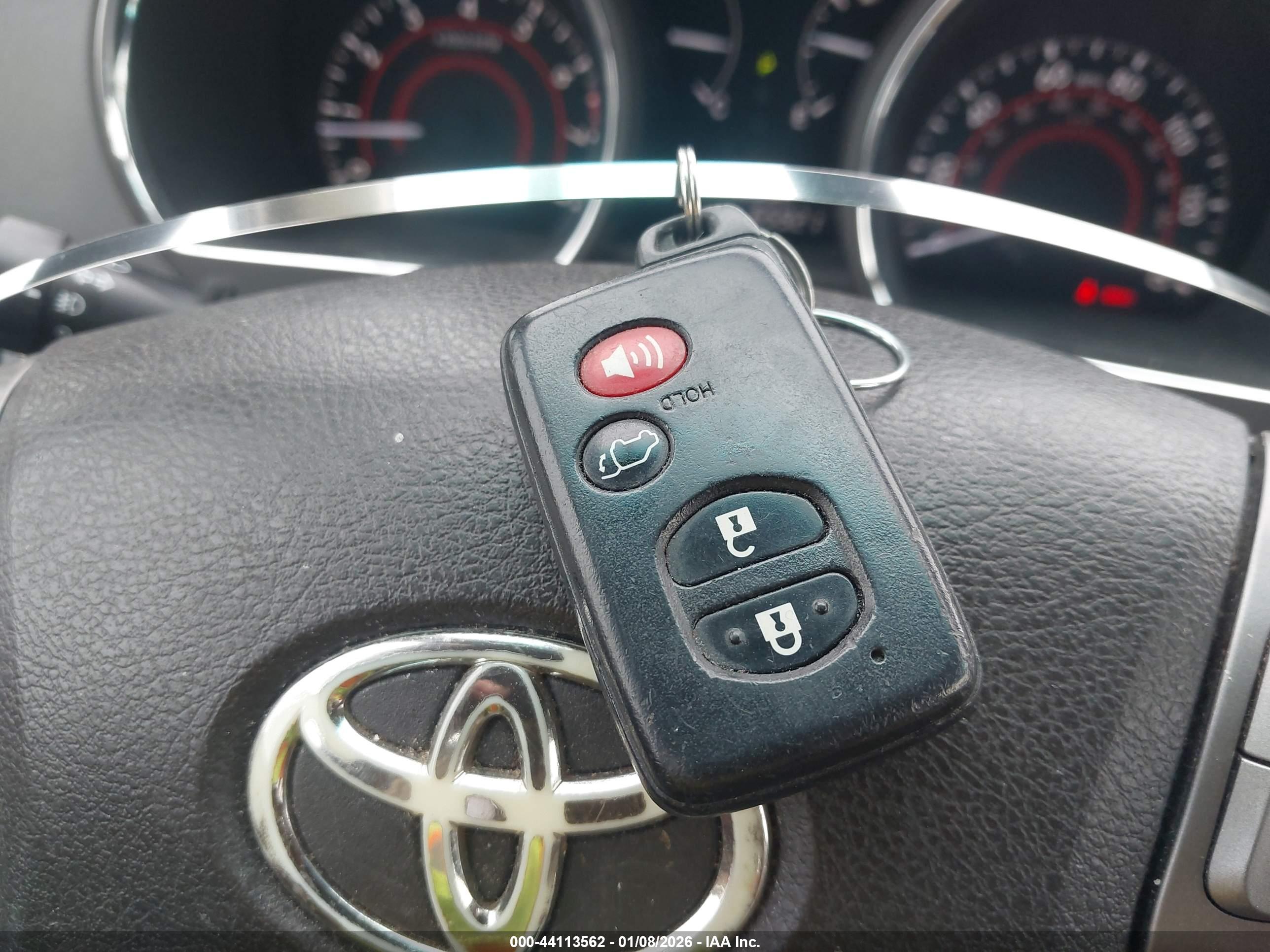 TOYOTA HIGHLANDER image 11