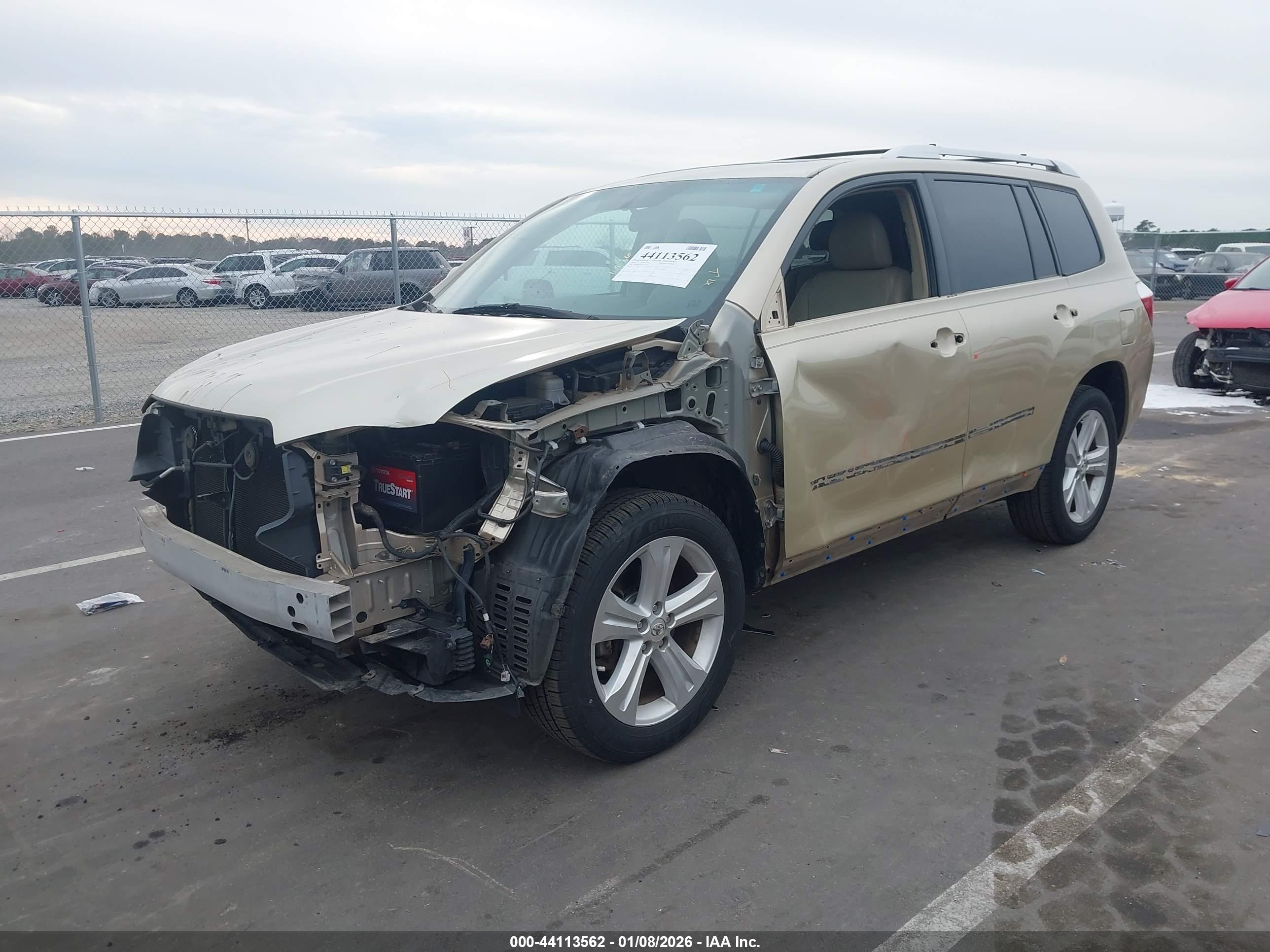 TOYOTA HIGHLANDER image 2