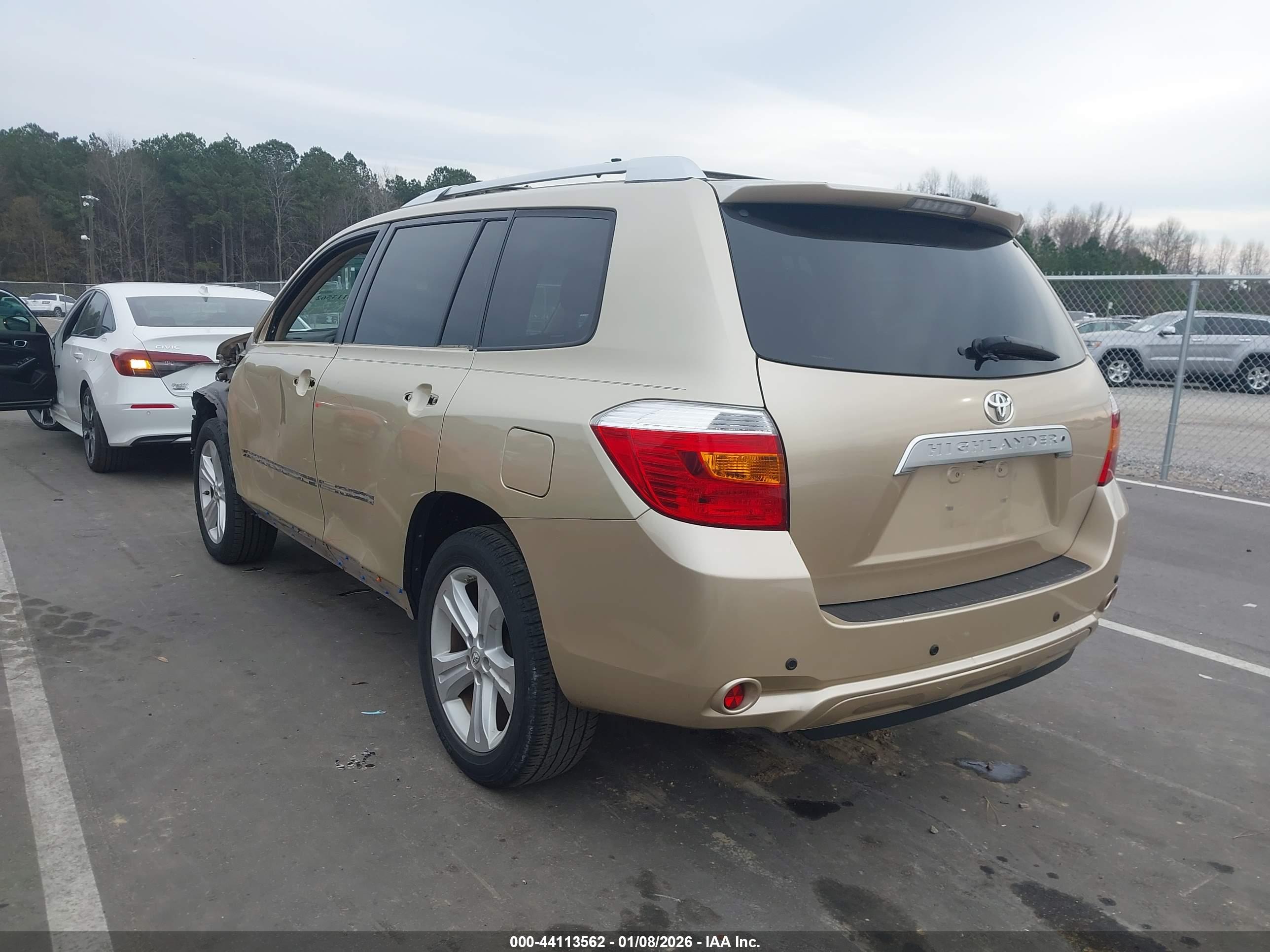 TOYOTA HIGHLANDER image 3