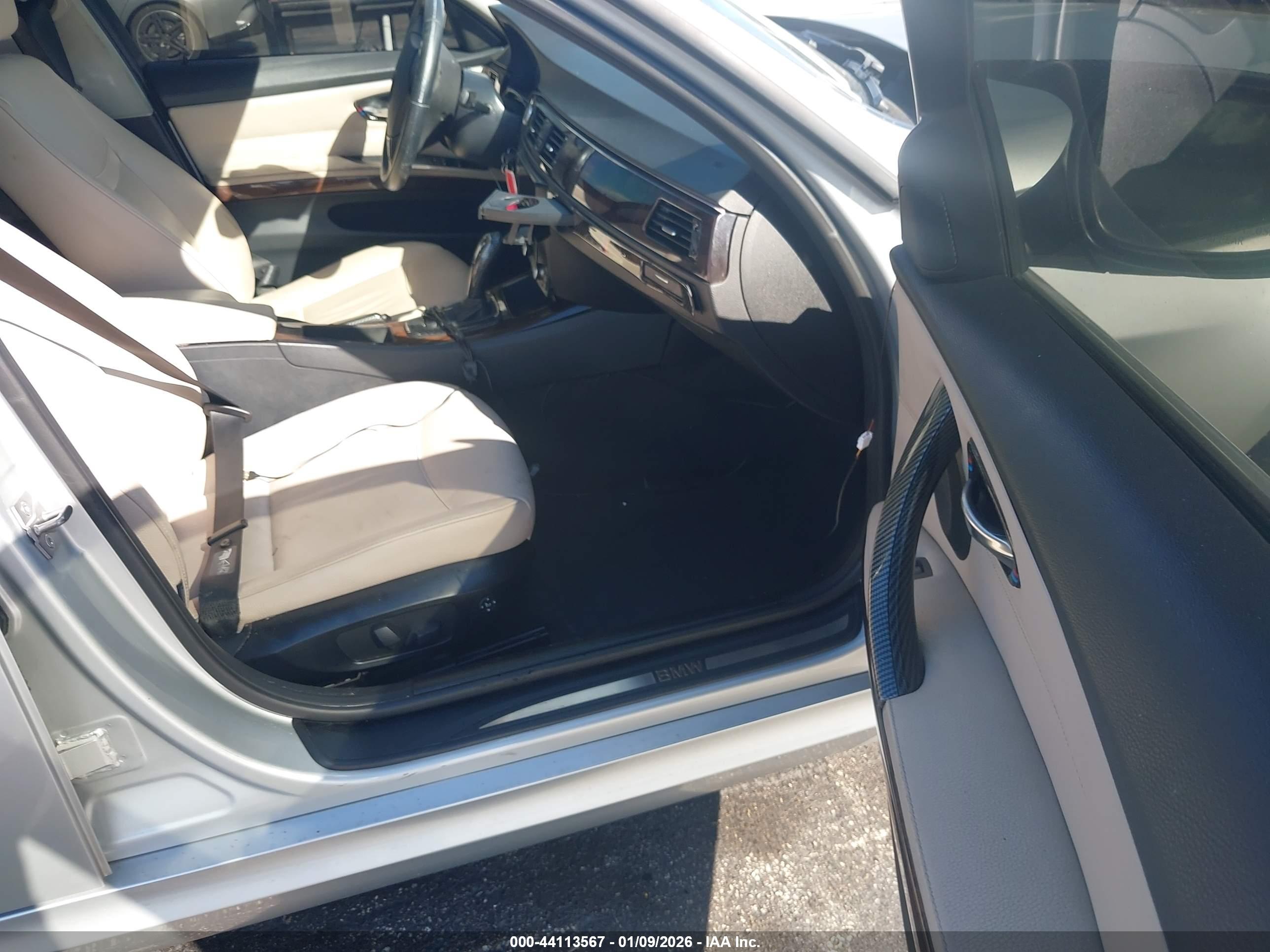 BMW 328I image 5