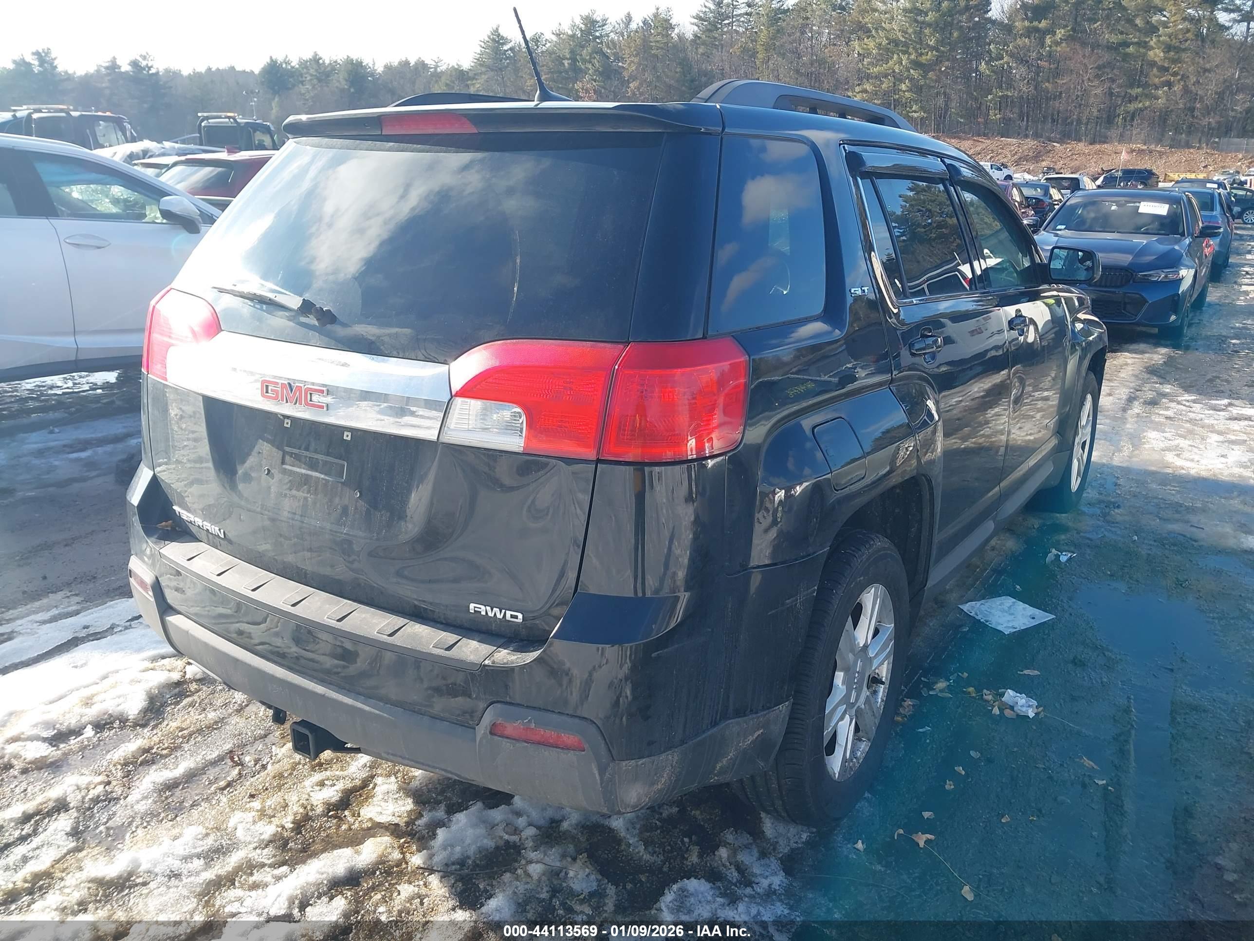 GMC TERRAIN image 4
