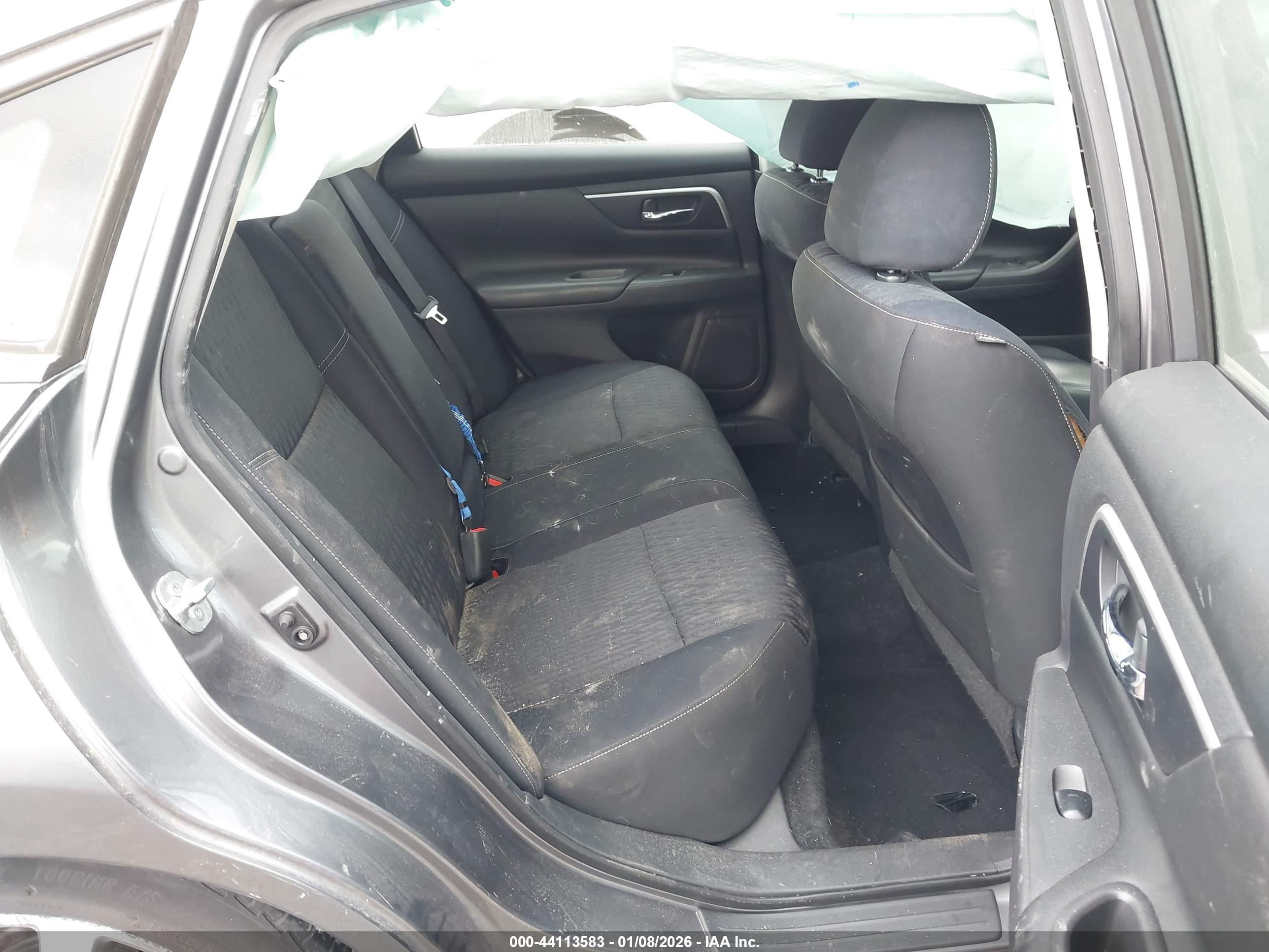 NISSAN ALTIMA image 8