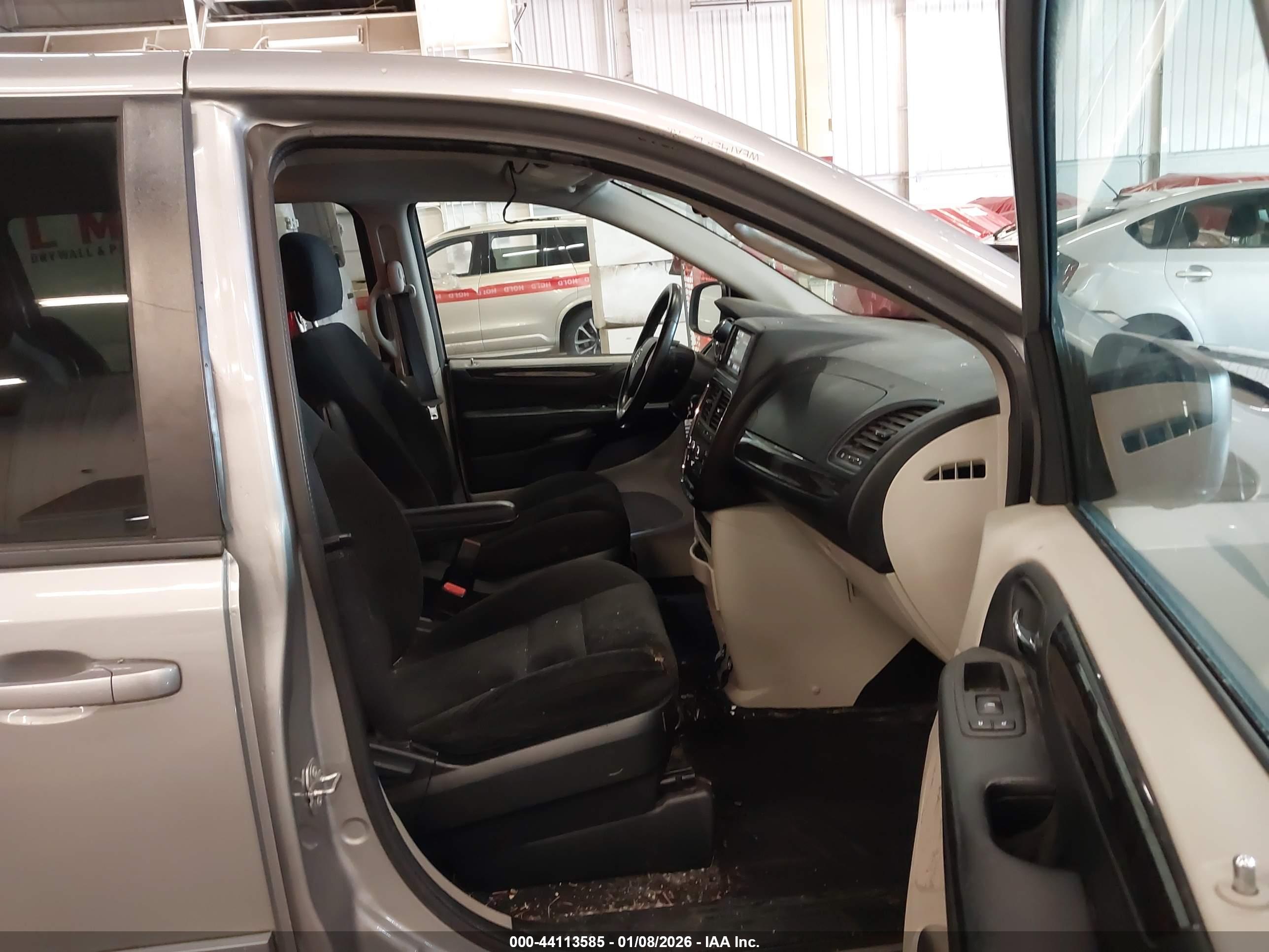 DODGE GRAND image 5