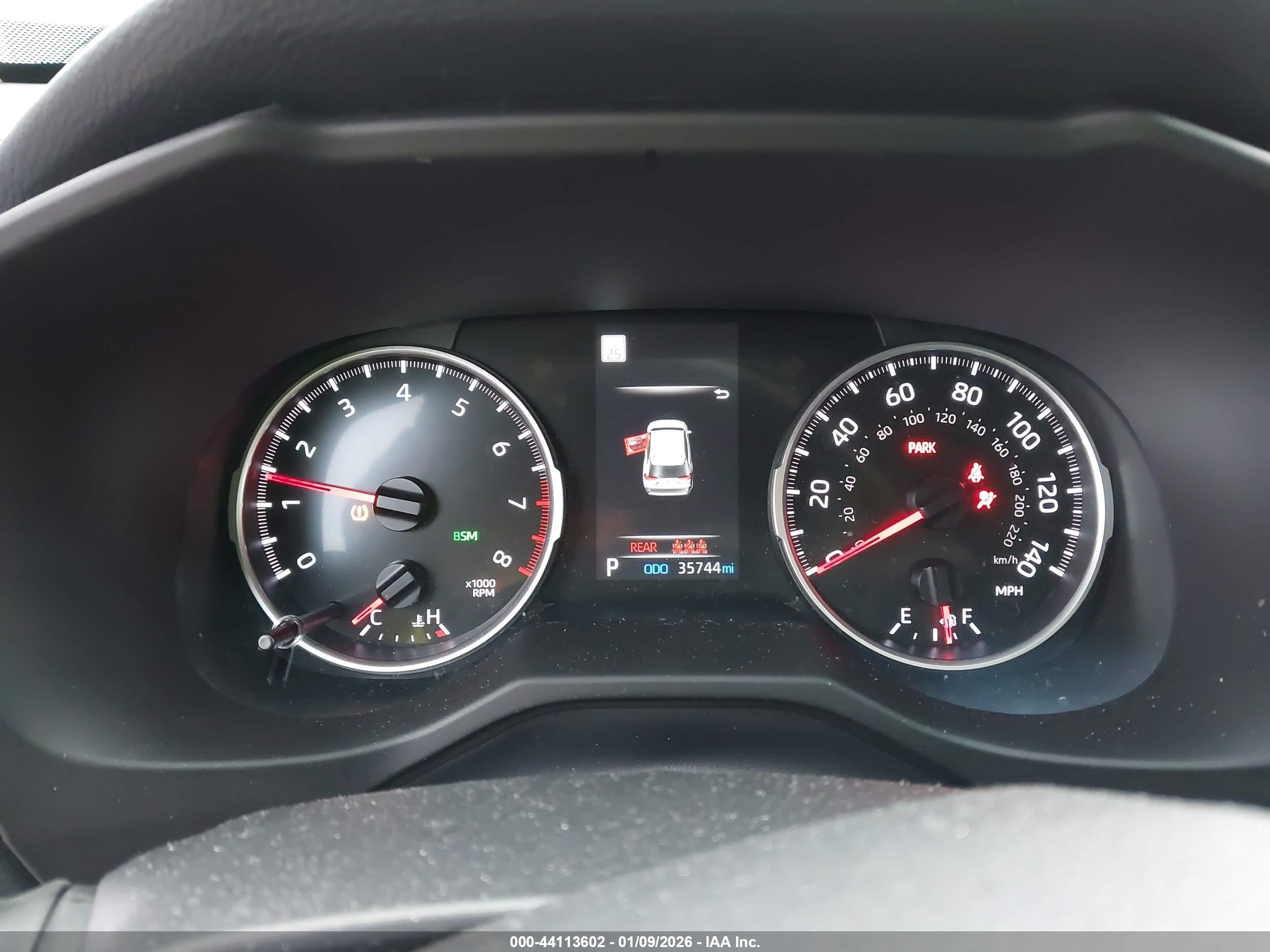 TOYOTA RAV4 image 7