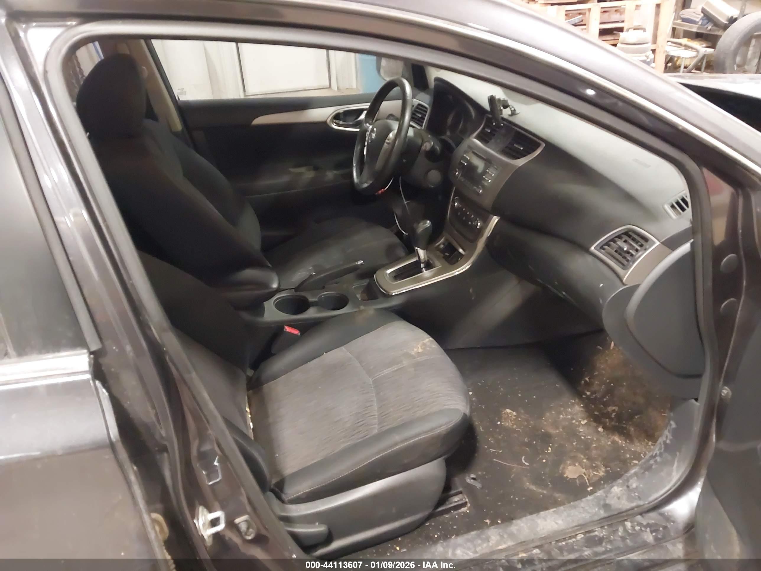 NISSAN SENTRA image 5
