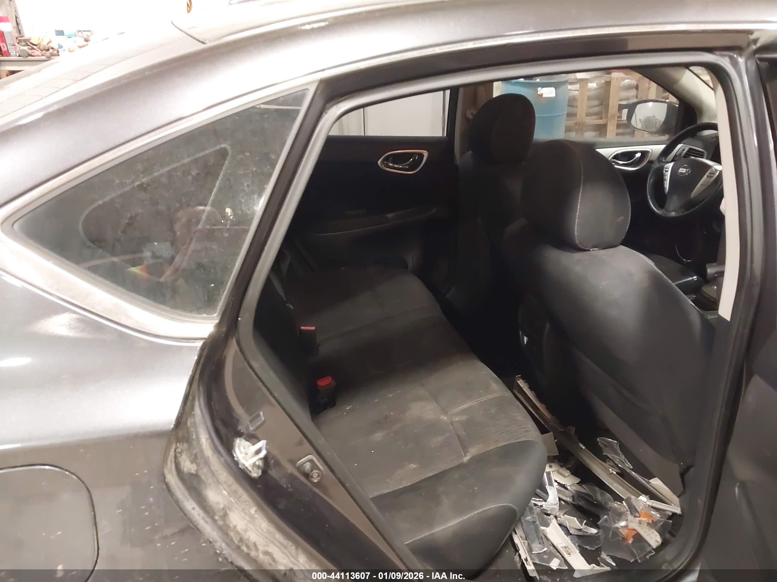 NISSAN SENTRA image 8