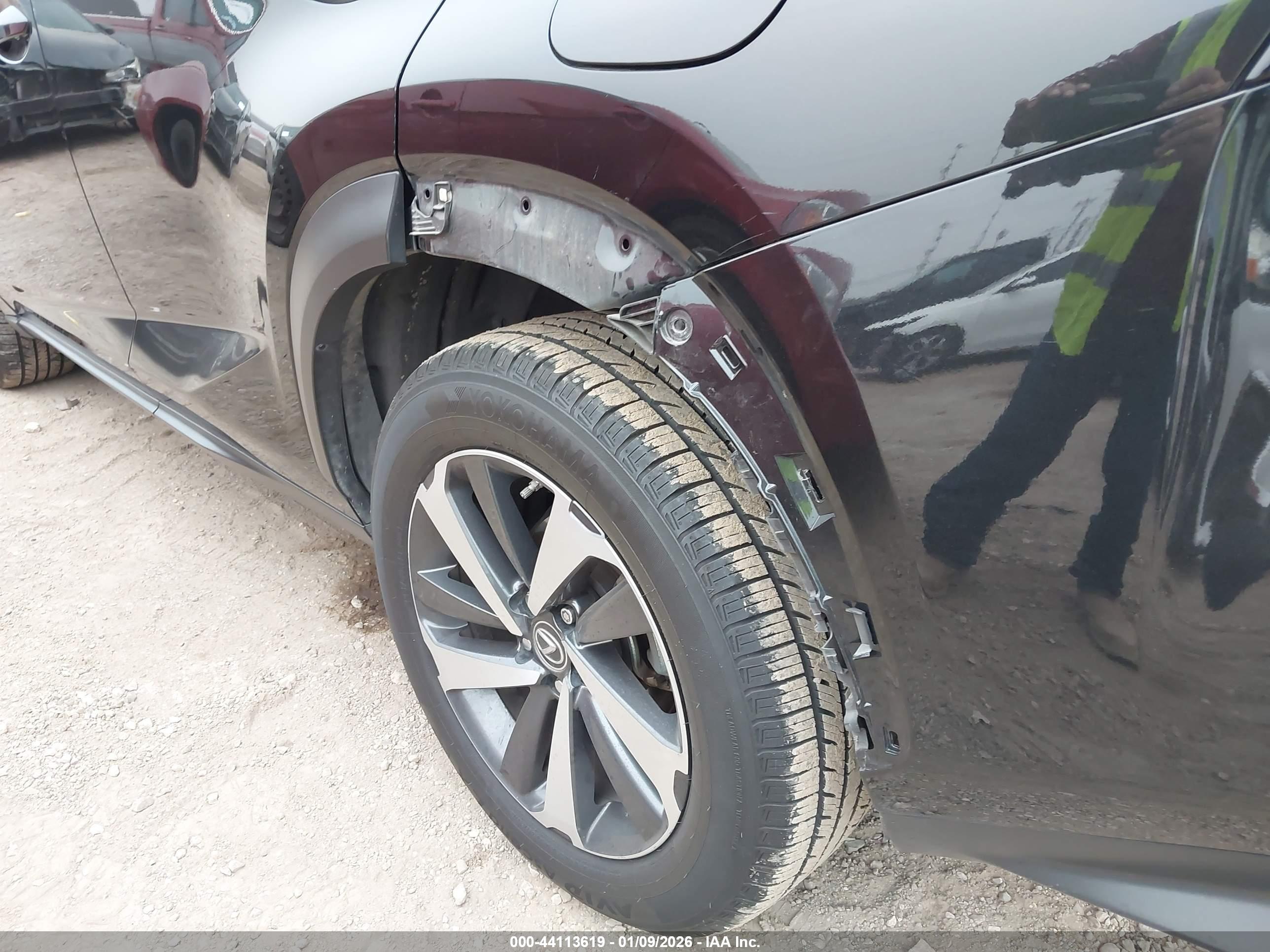 LEXUS NX image 6