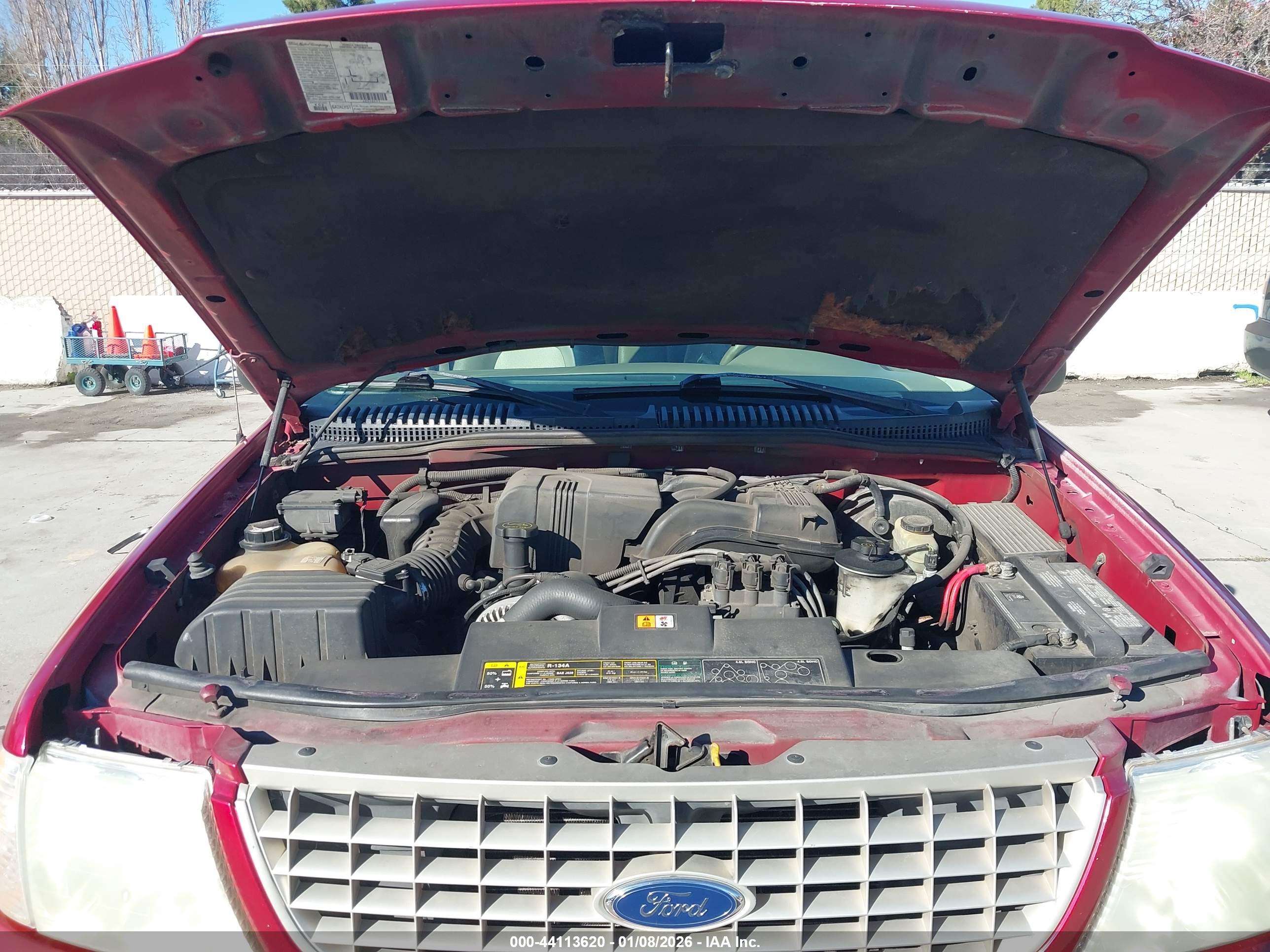 FORD EXPLORER image 10