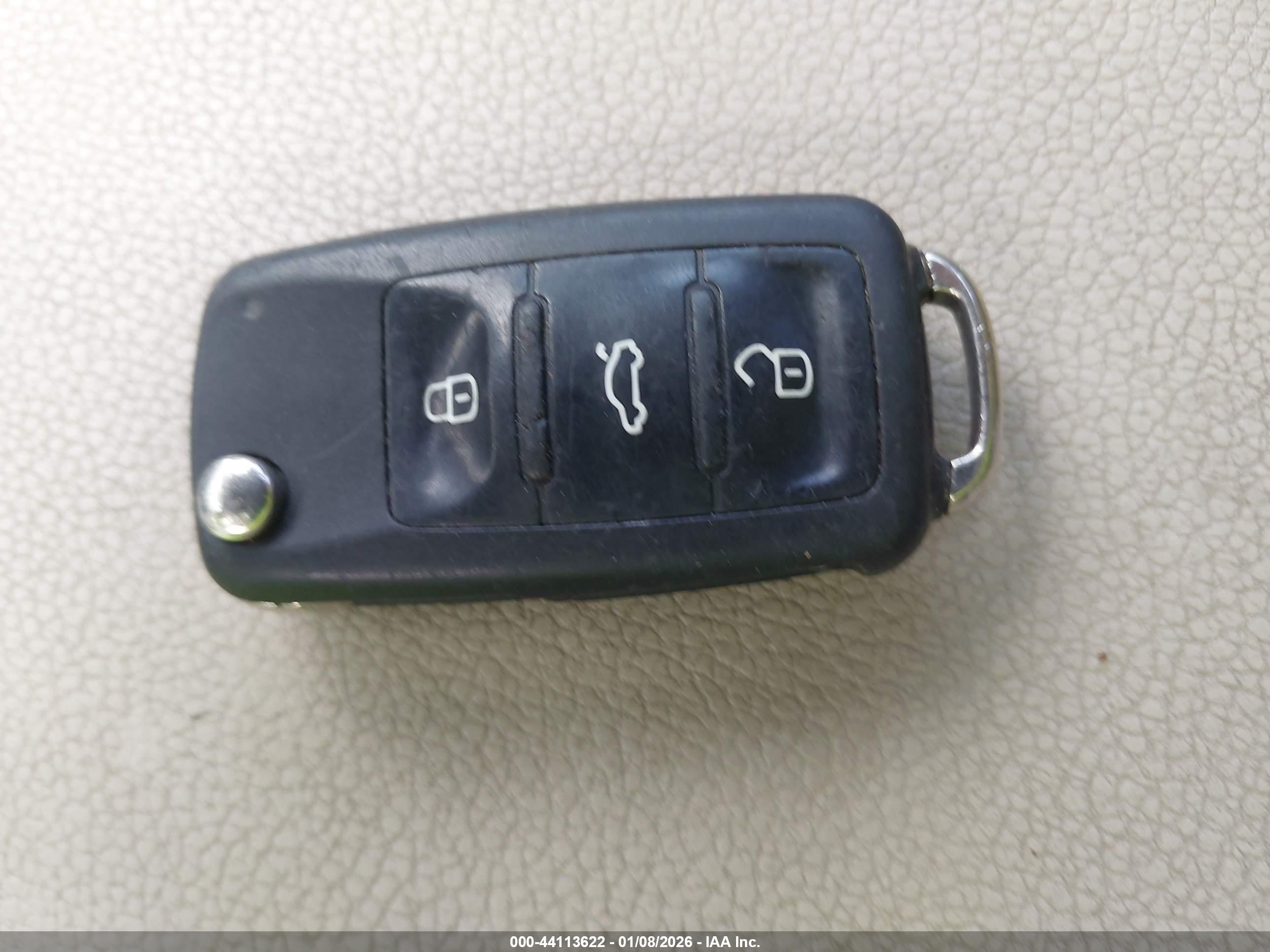 VOLKSWAGEN JETTA image 11