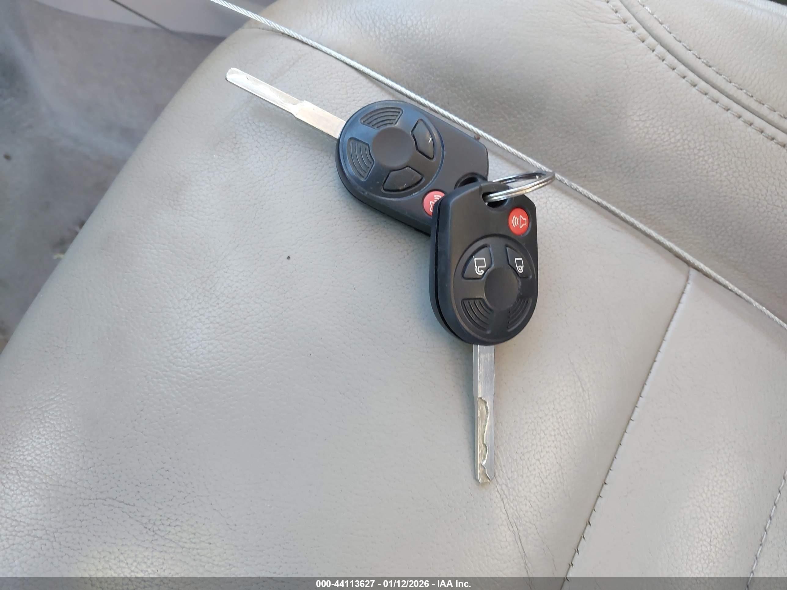 FORD ESCAPE image 11