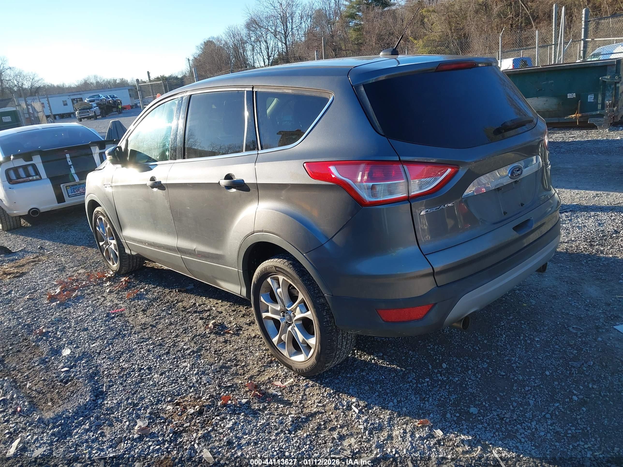 FORD ESCAPE image 3