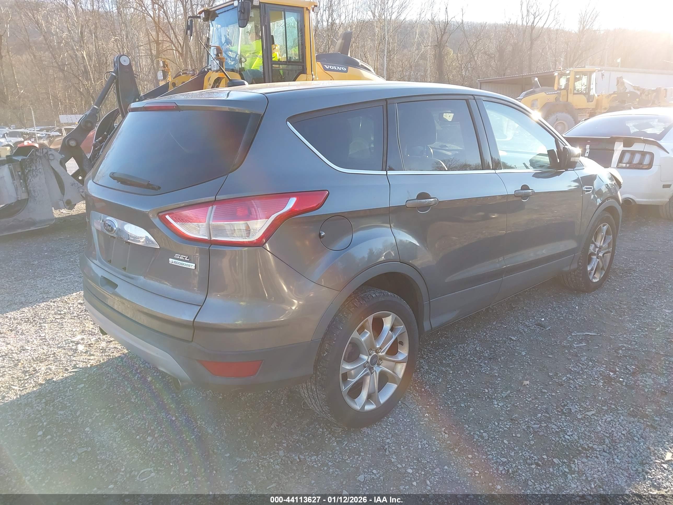 FORD ESCAPE image 4
