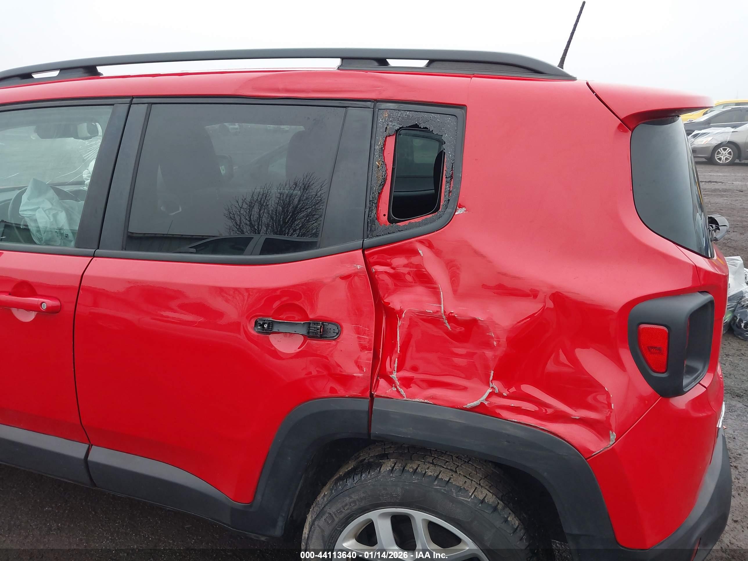 JEEP RENEGADE image 6