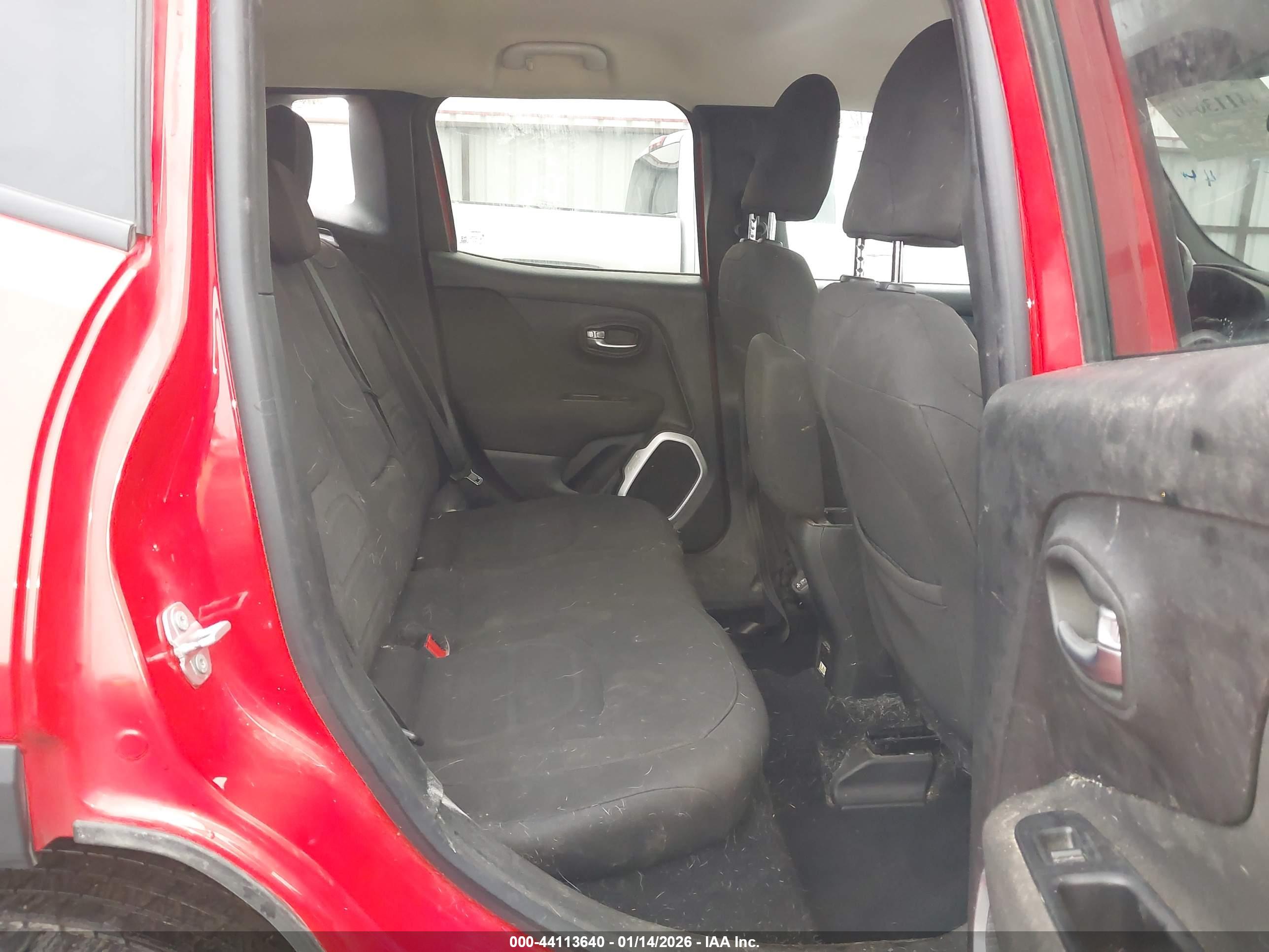 JEEP RENEGADE image 8