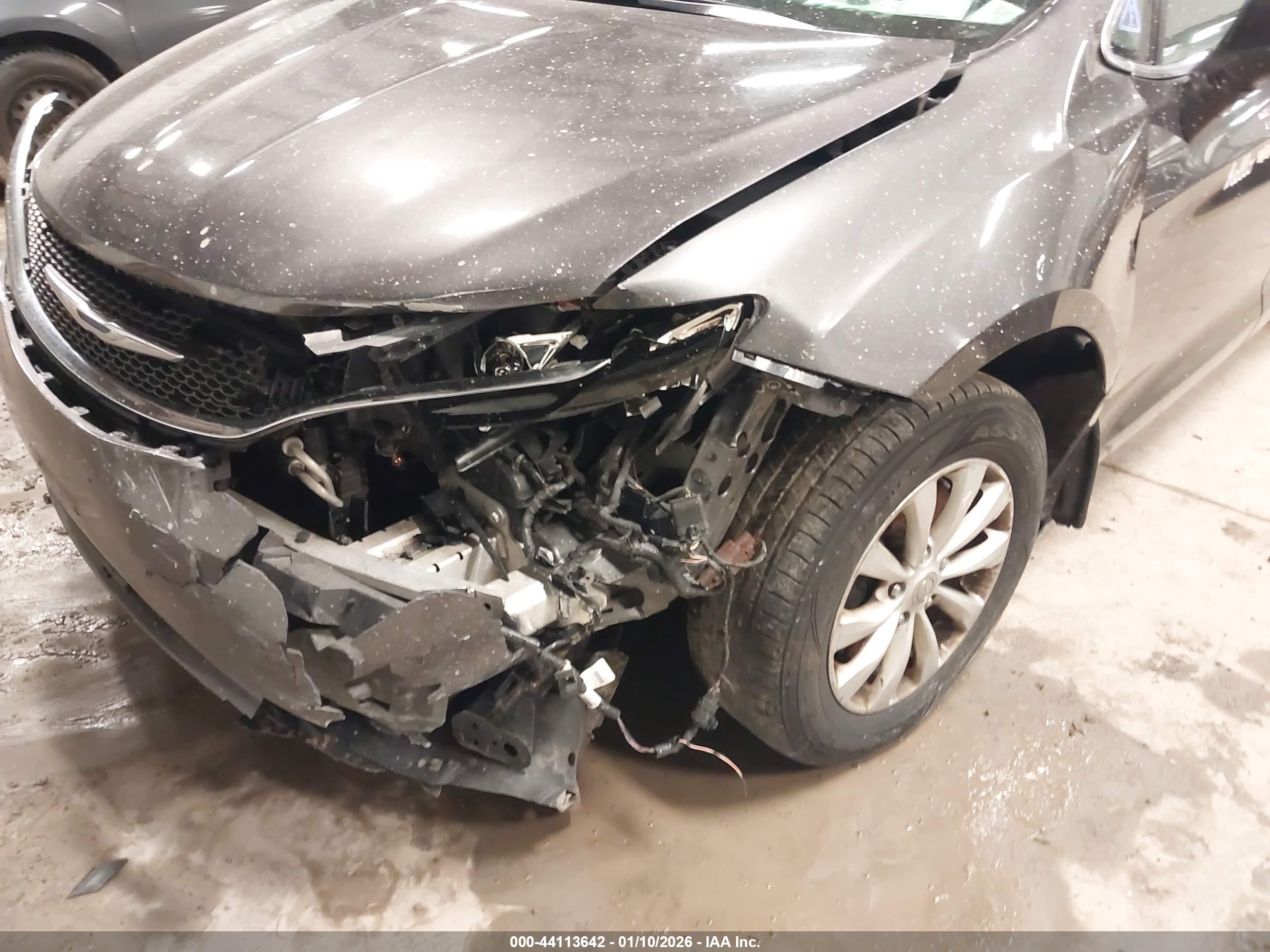 CHRYSLER PACIFICA image 6