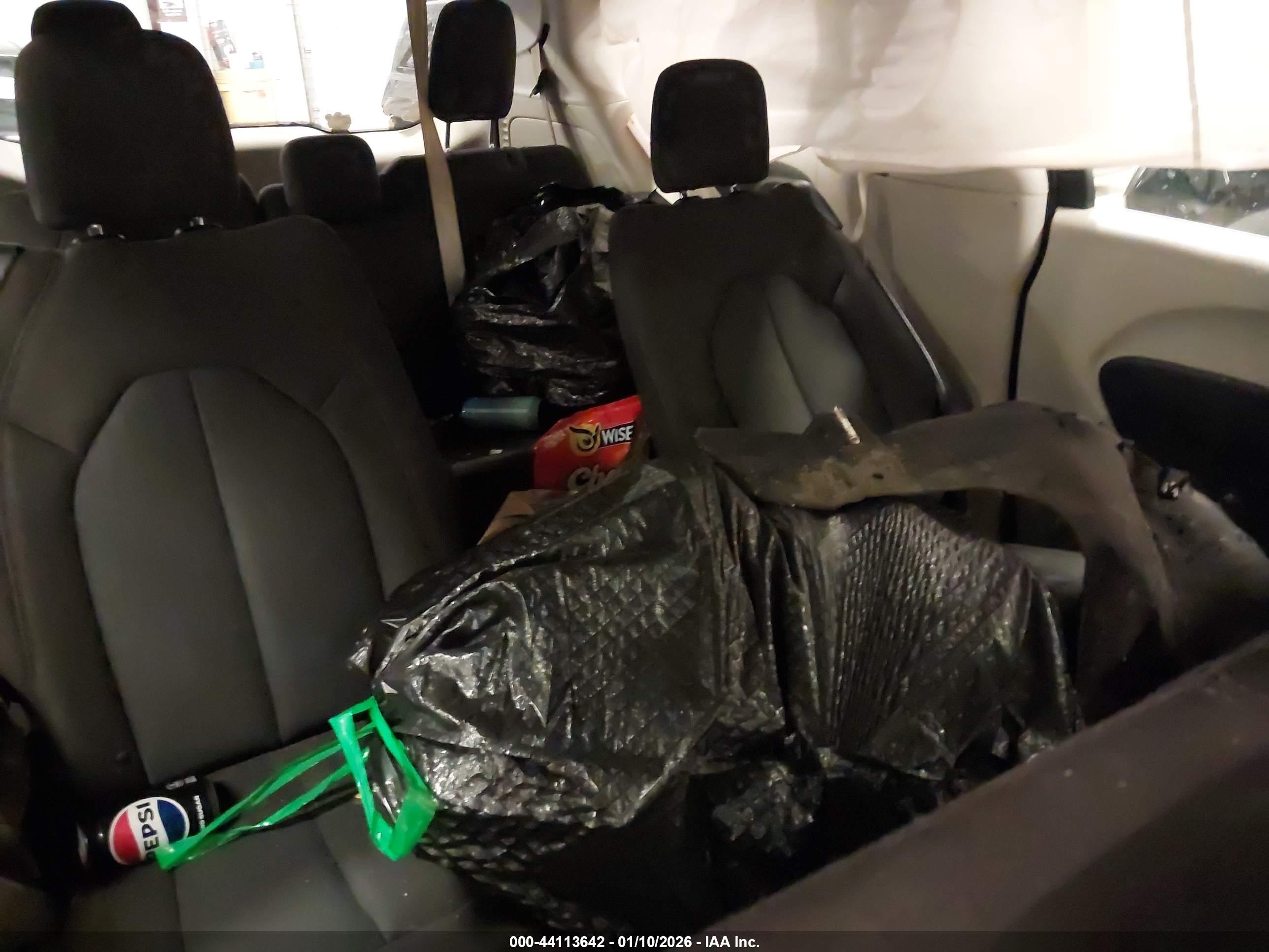 CHRYSLER PACIFICA image 8