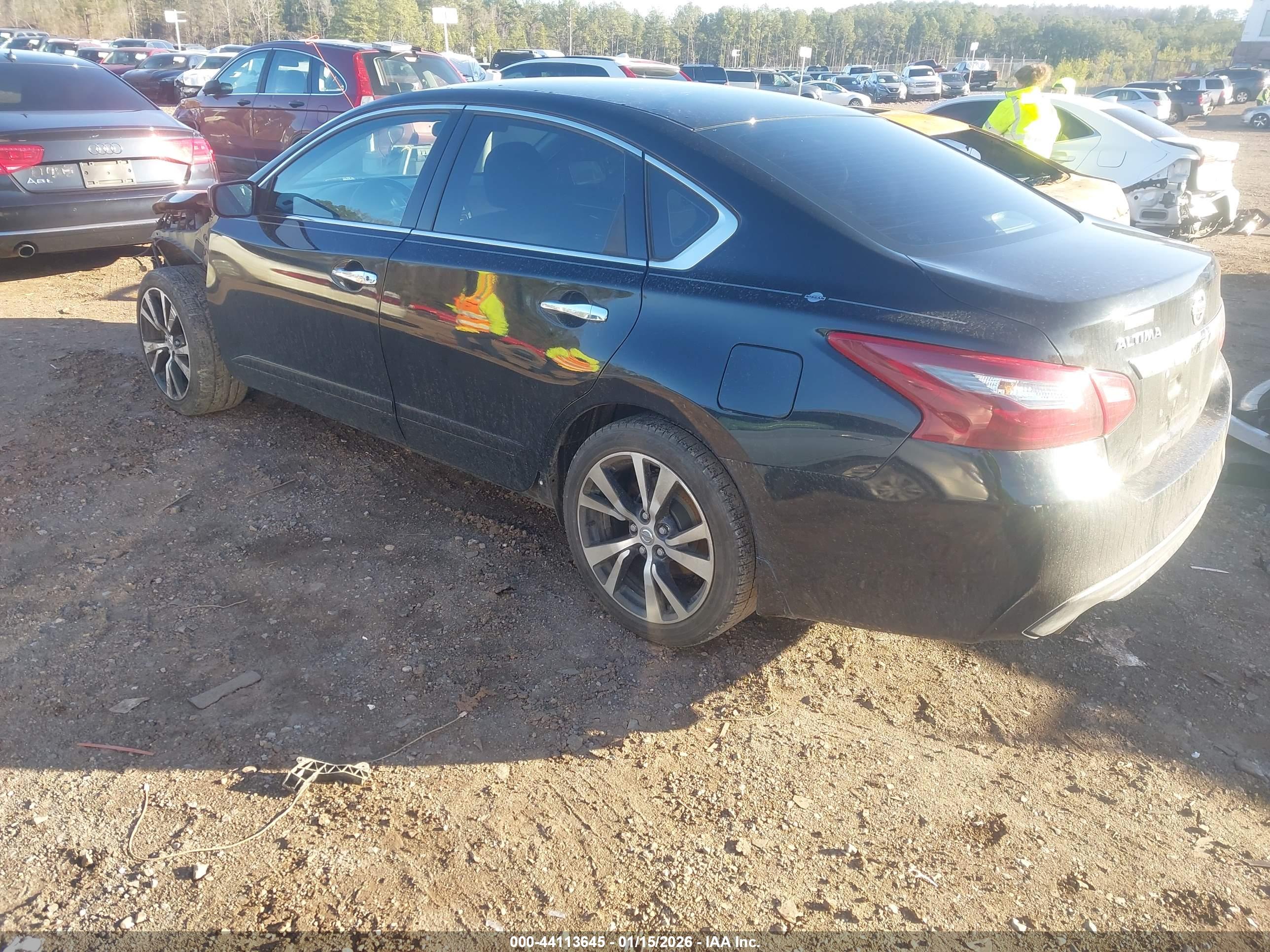 NISSAN ALTIMA image 3