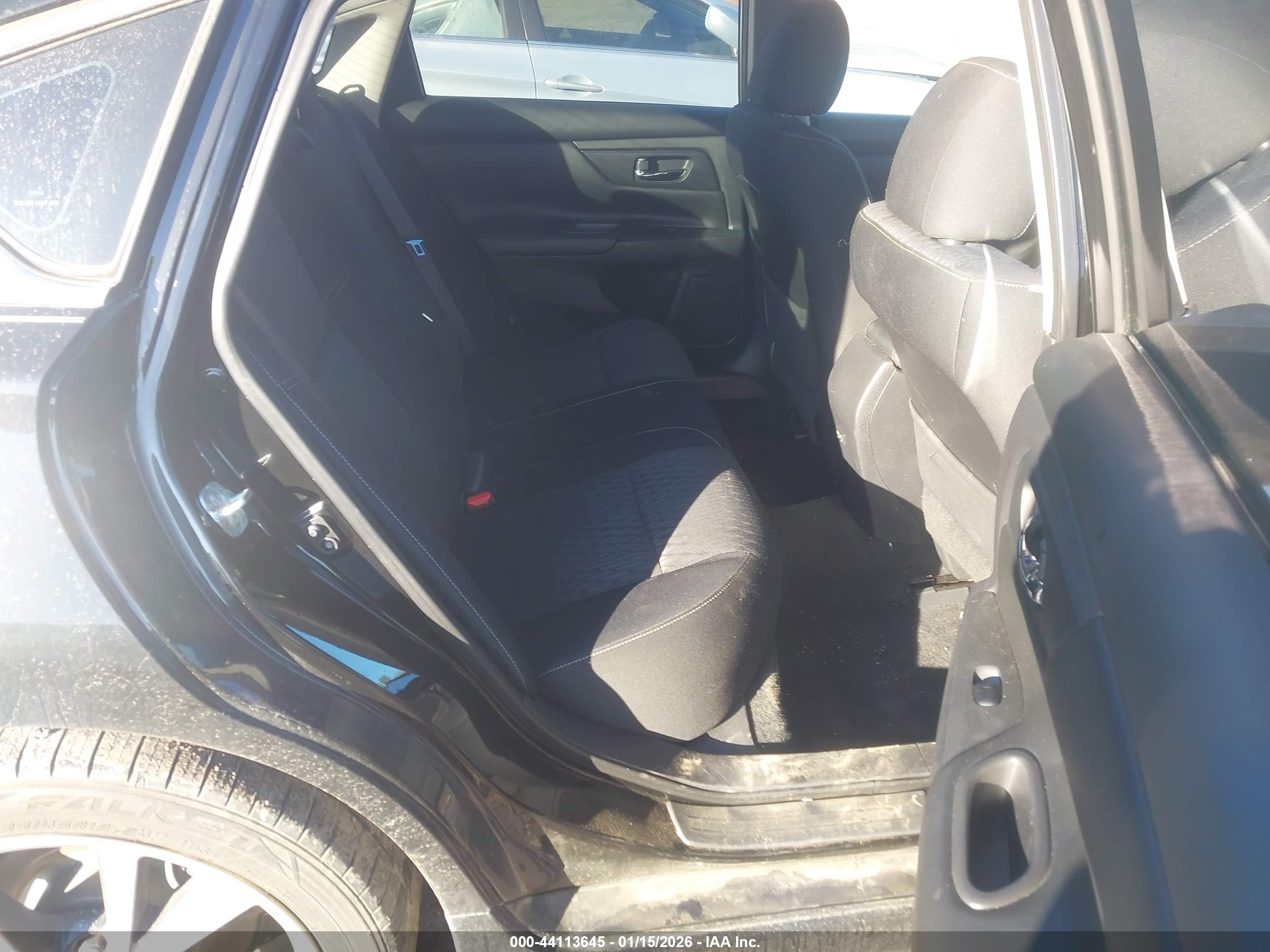 NISSAN ALTIMA image 8