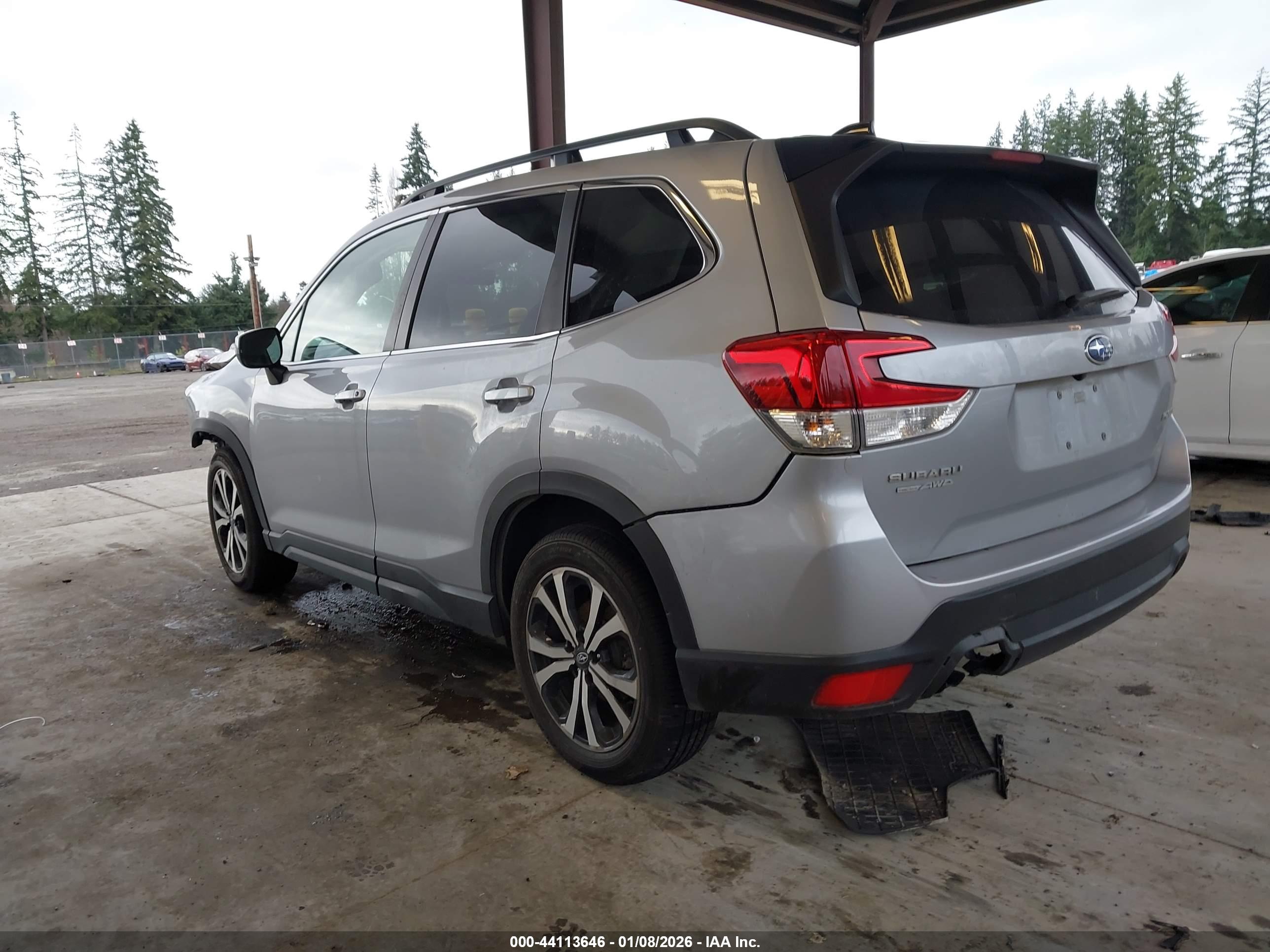 SUBARU FORESTER image 3