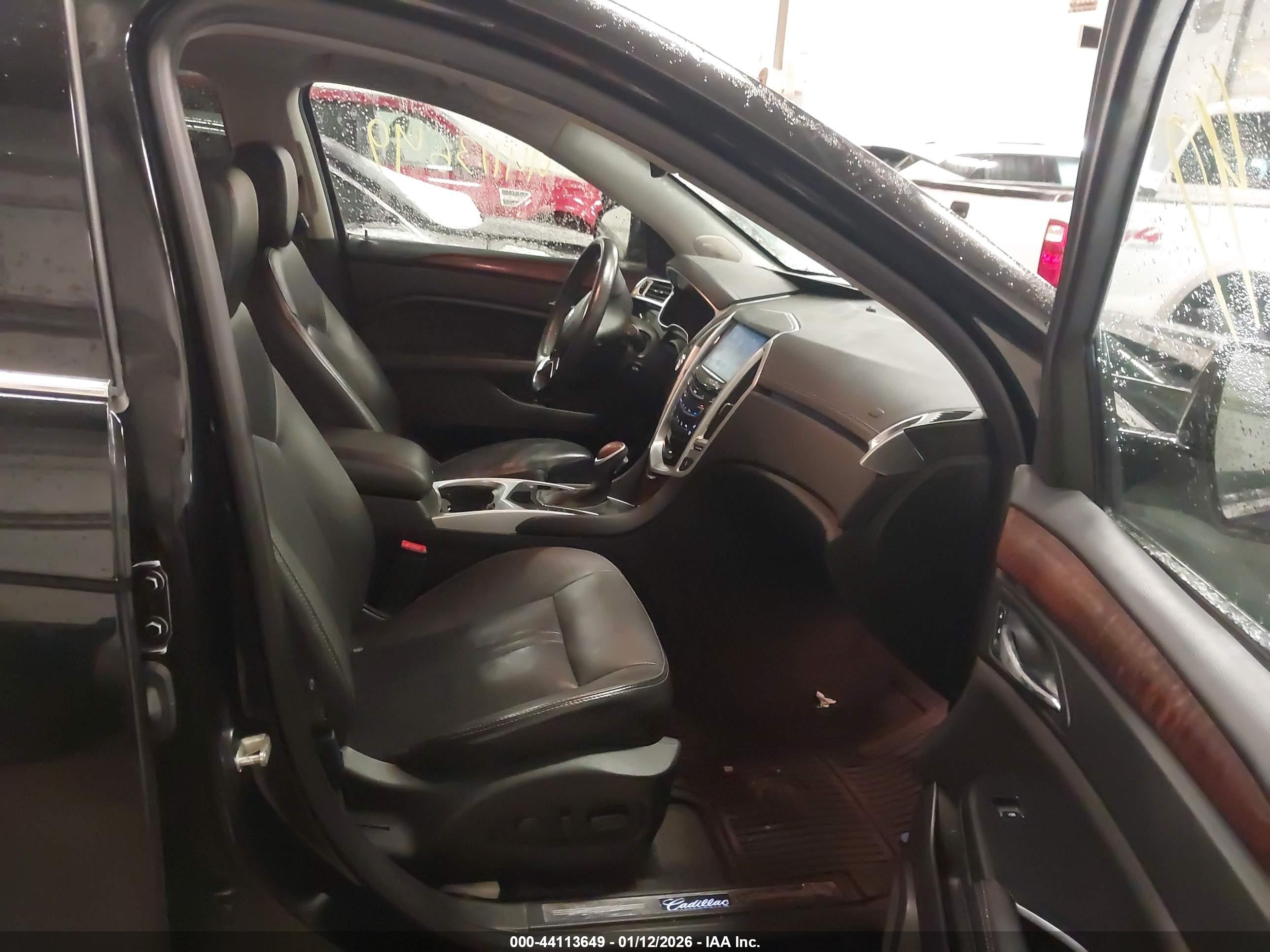 CADILLAC SRX image 5