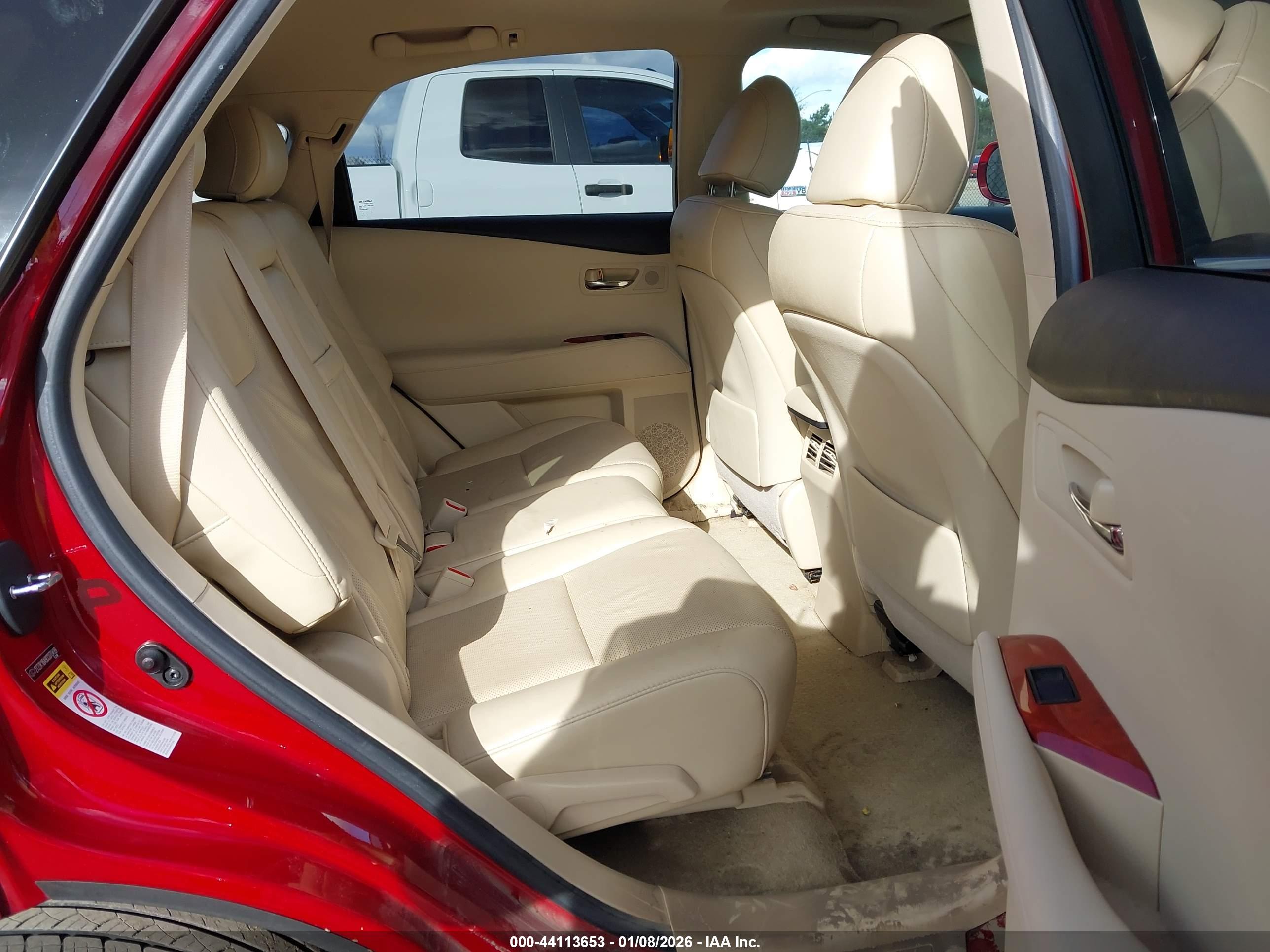 LEXUS RX image 8