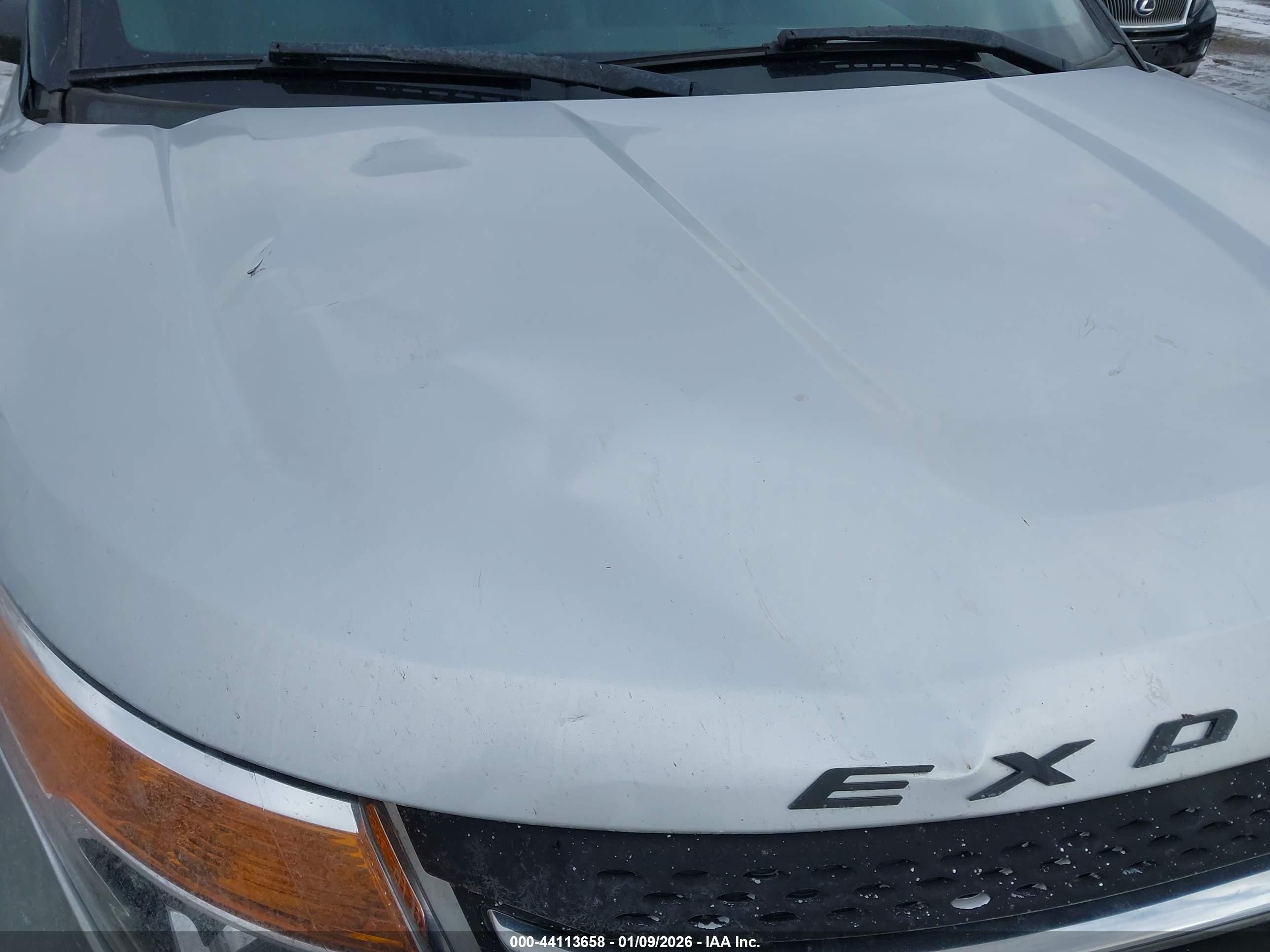 FORD EXPLORER image 6