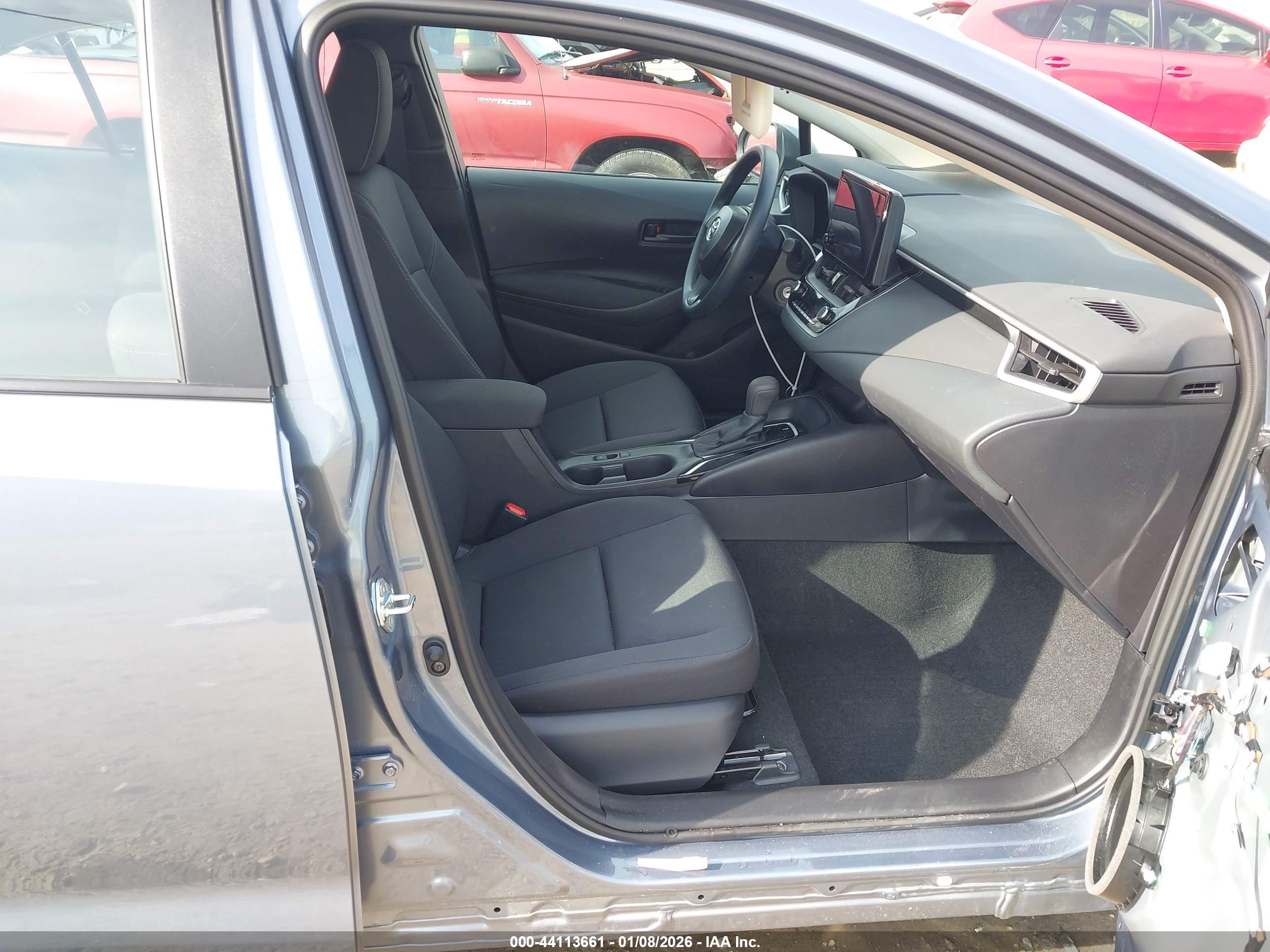 TOYOTA COROLLA image 5