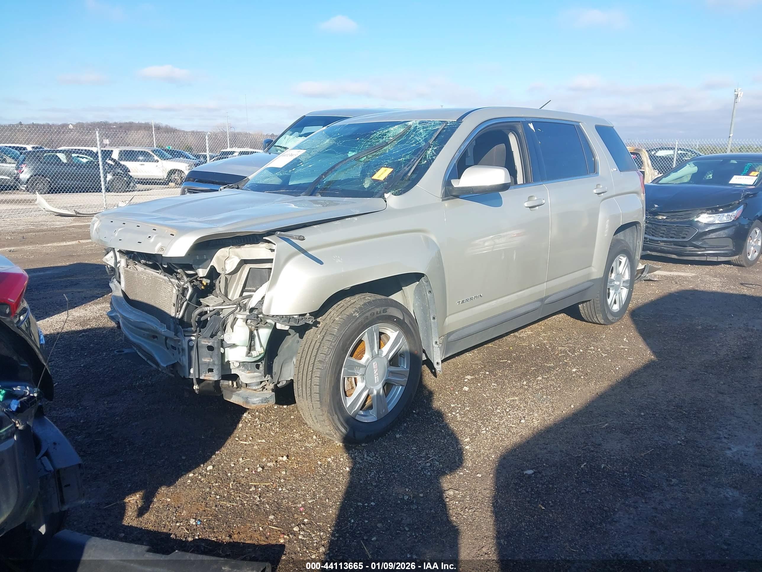 GMC TERRAIN image 2