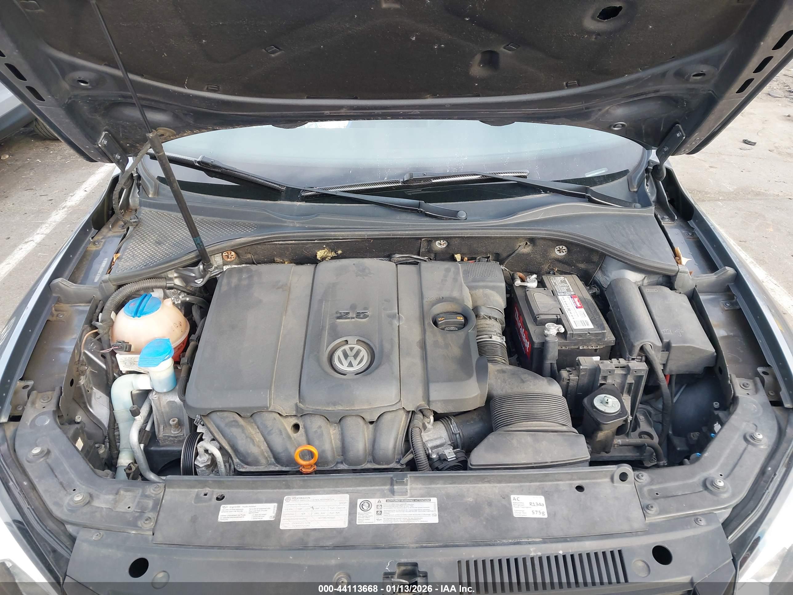 VOLKSWAGEN PASSAT image 10