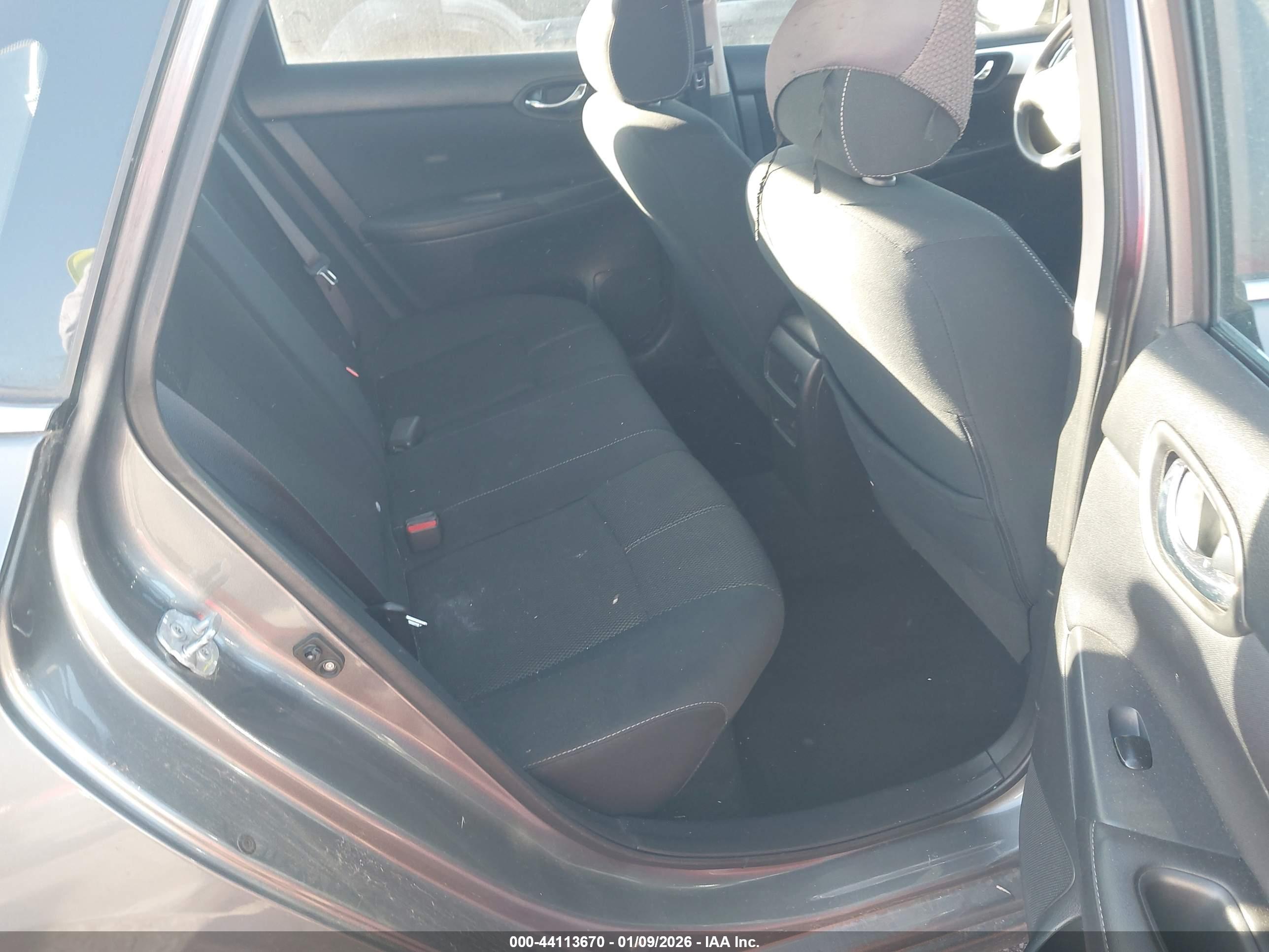NISSAN SENTRA image 8