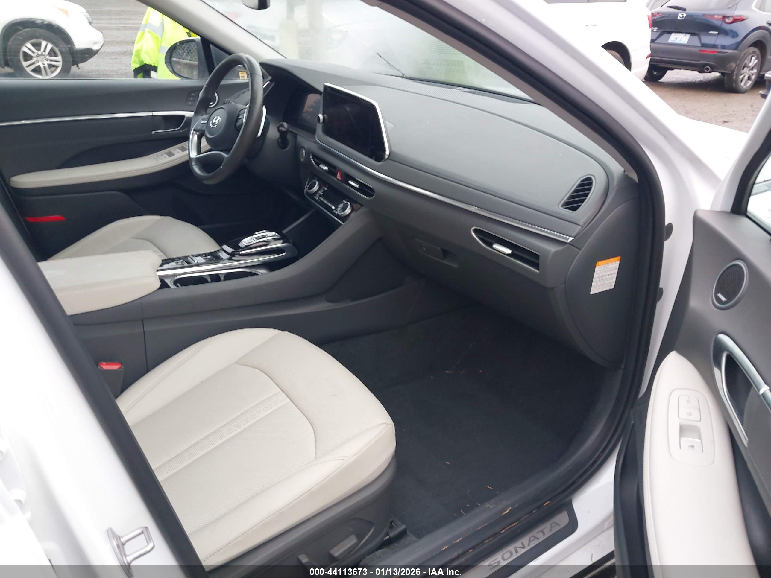 HYUNDAI SONATA image 5