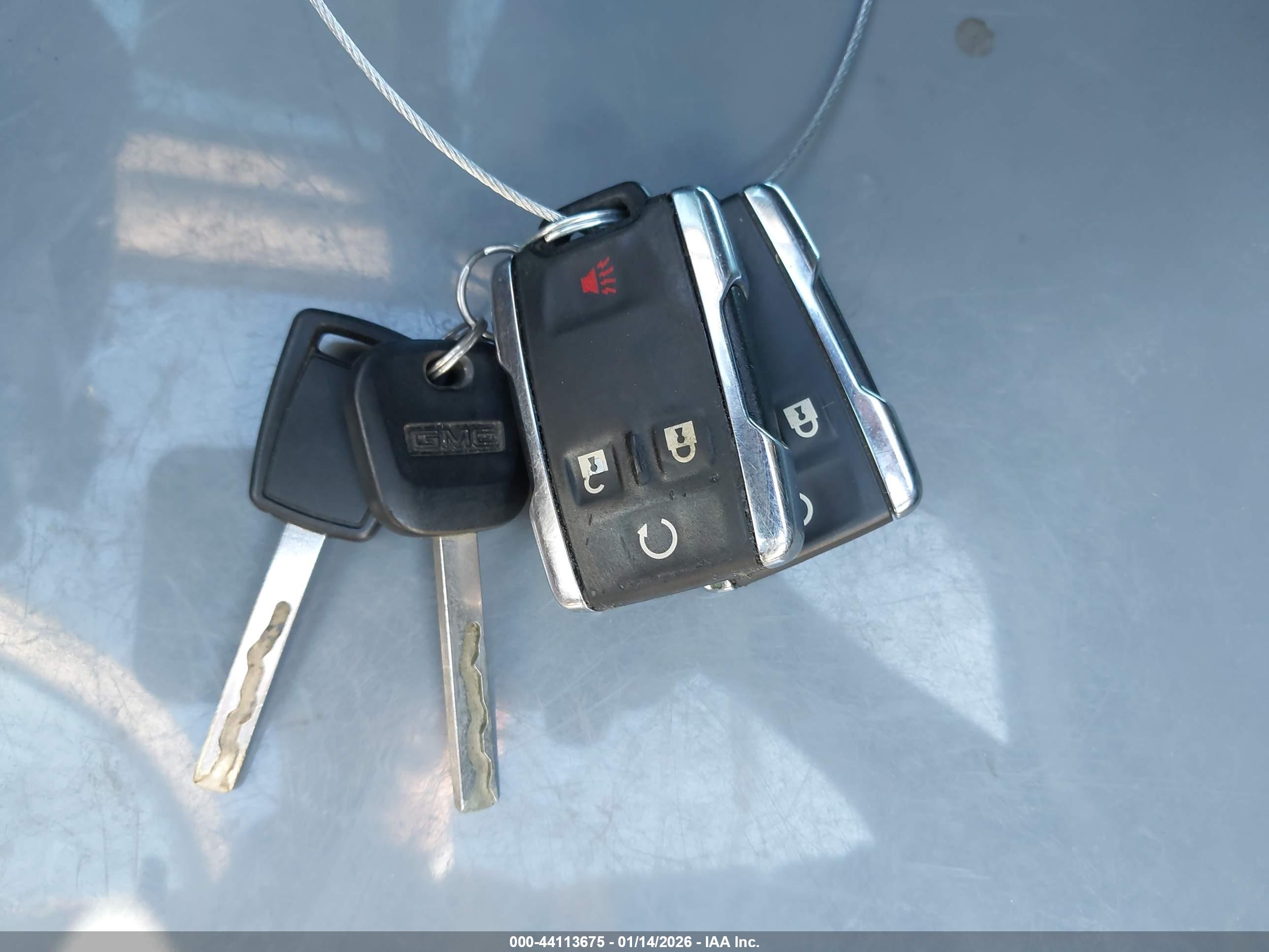 GMC SIERRA image 11