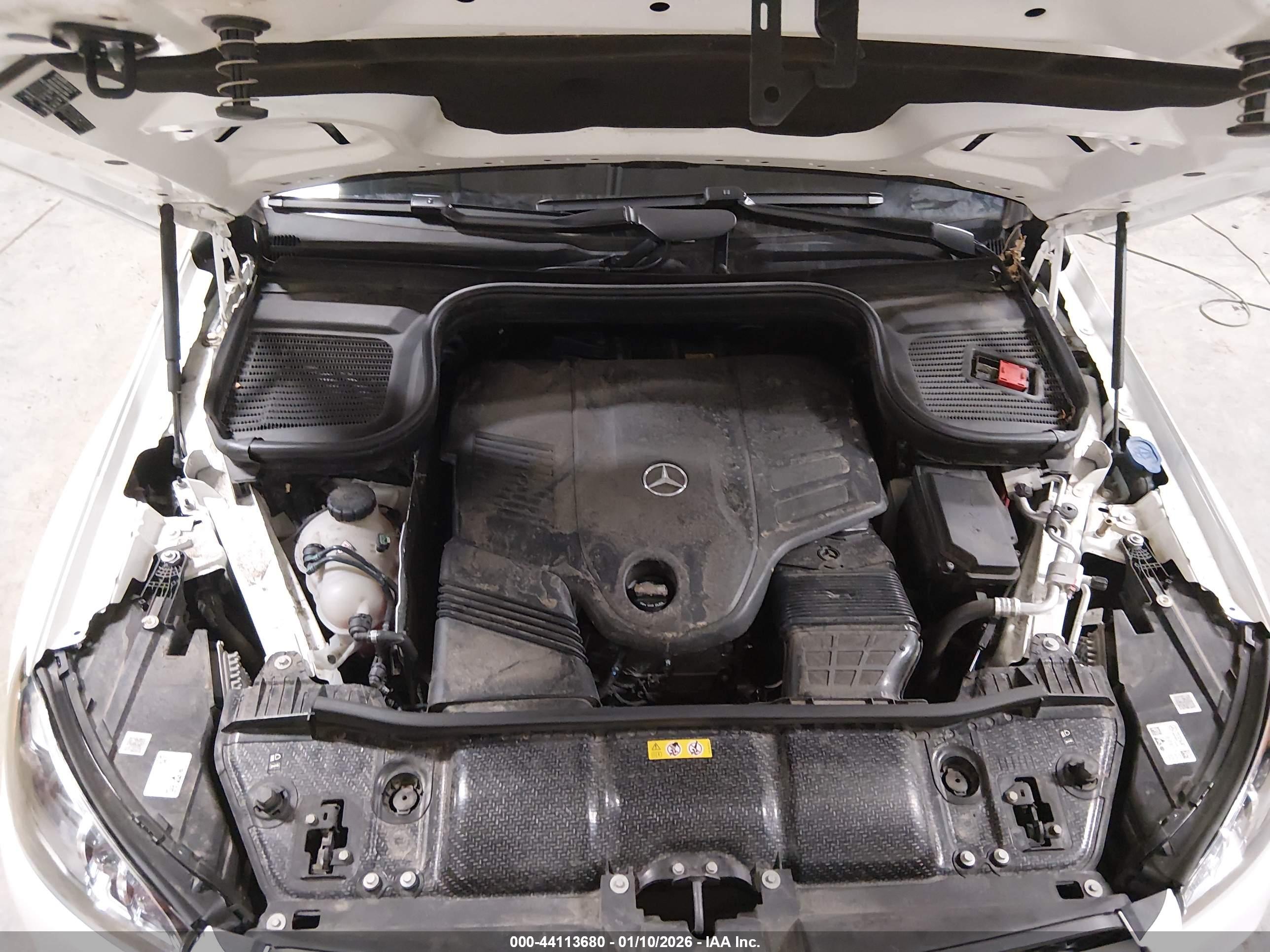 MERCEDES-BENZ GLS image 10