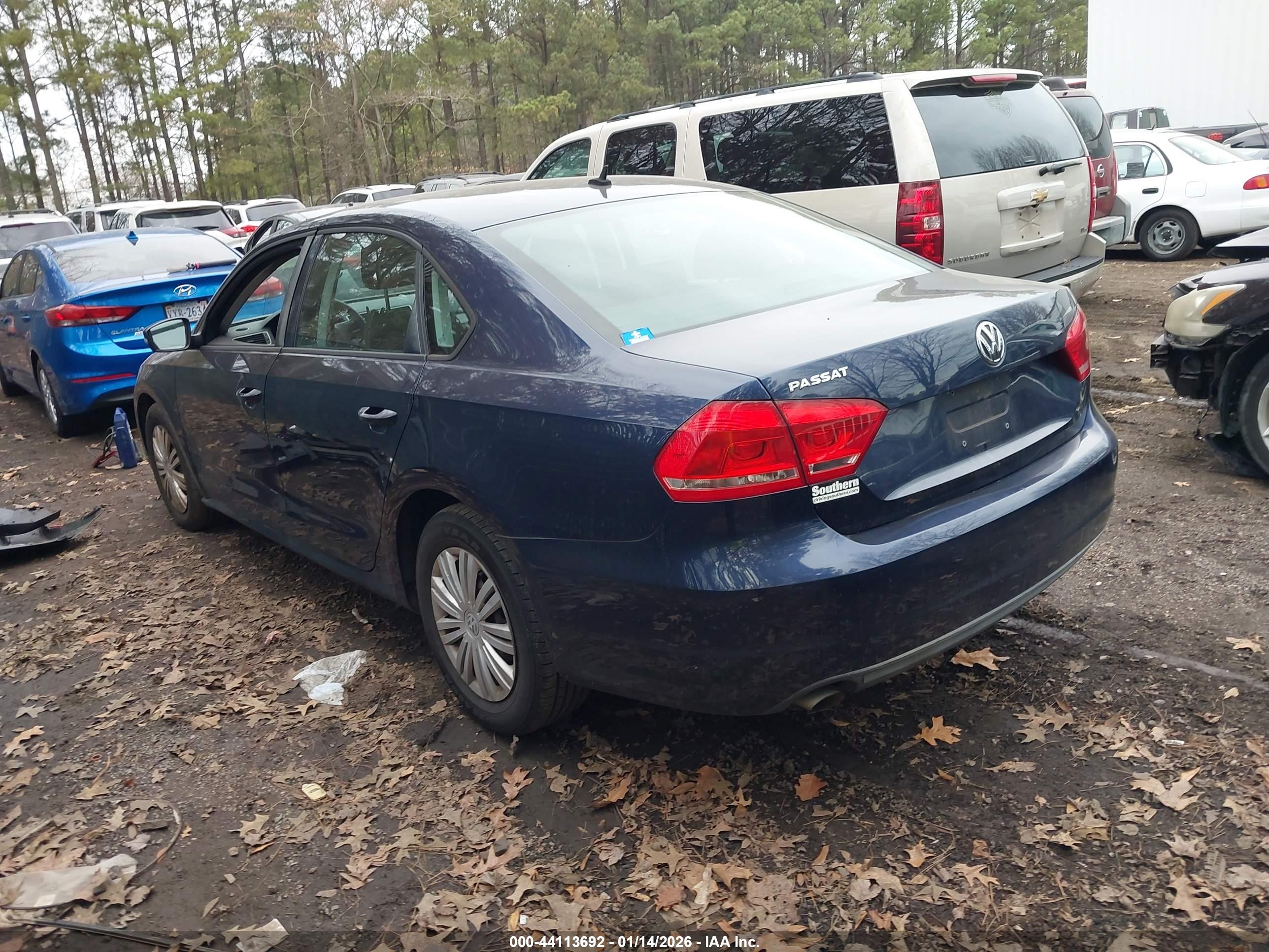 VOLKSWAGEN PASSAT image 3