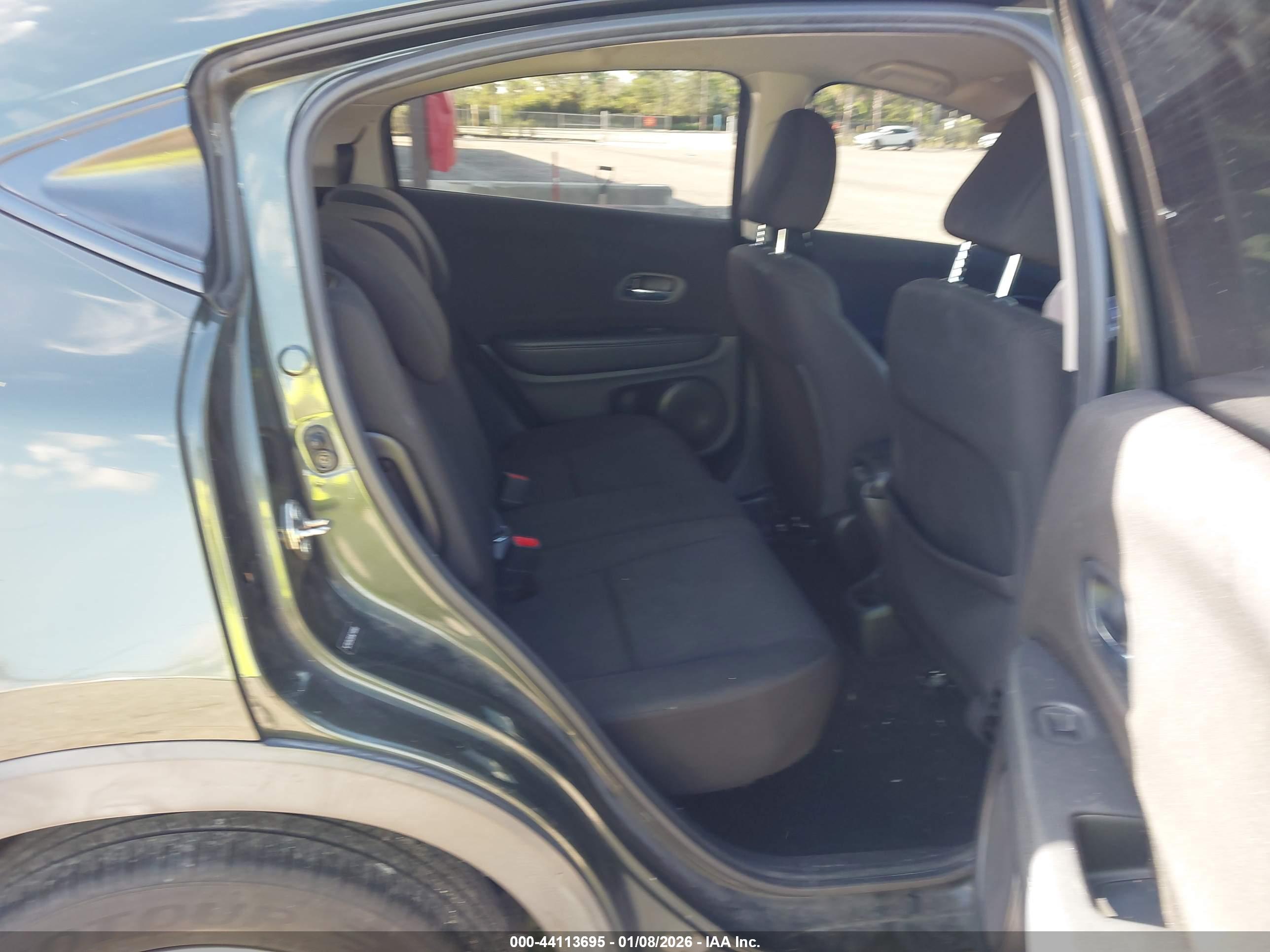 HONDA HR-V image 8