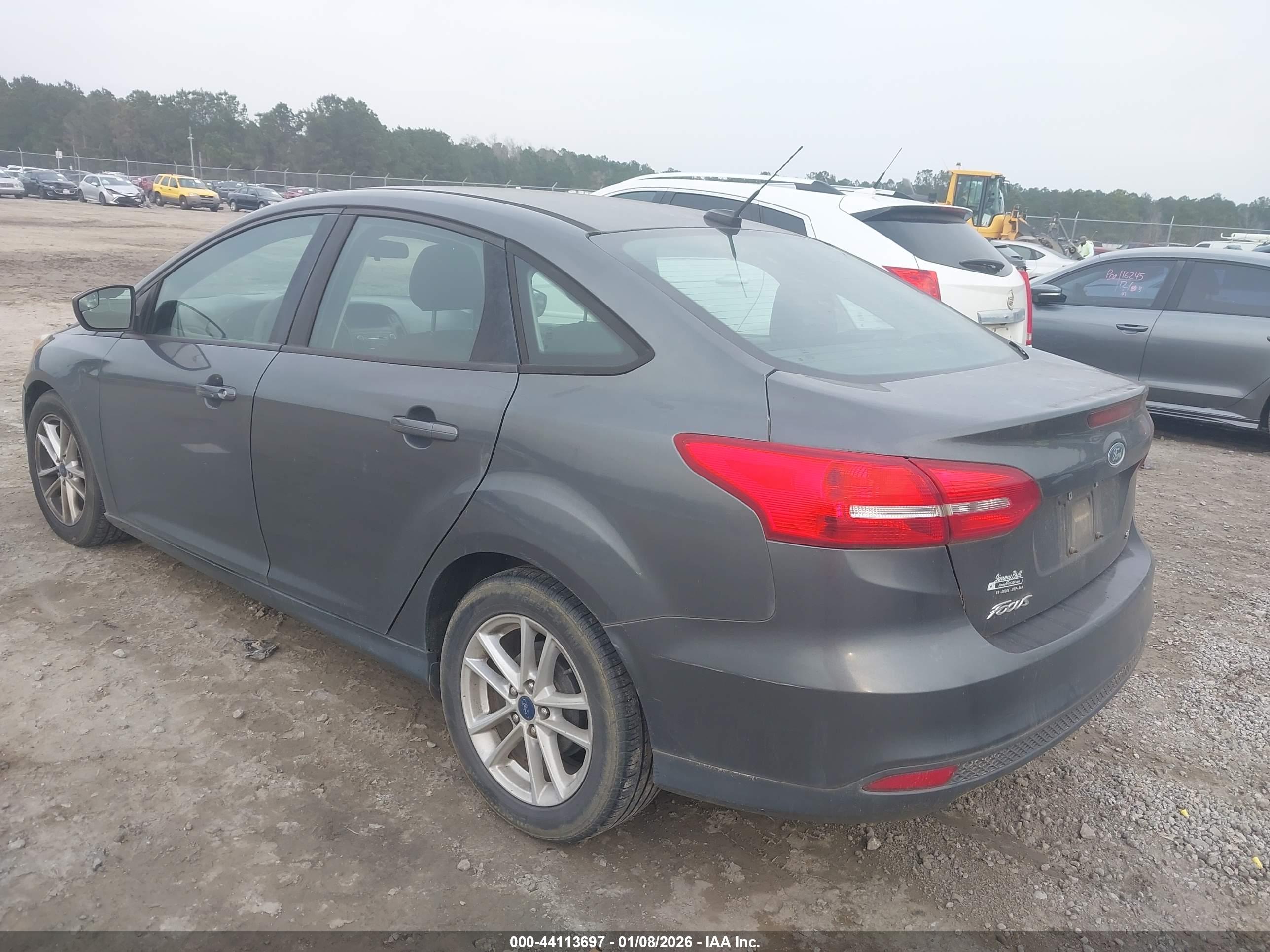 FORD FOCUS image 3