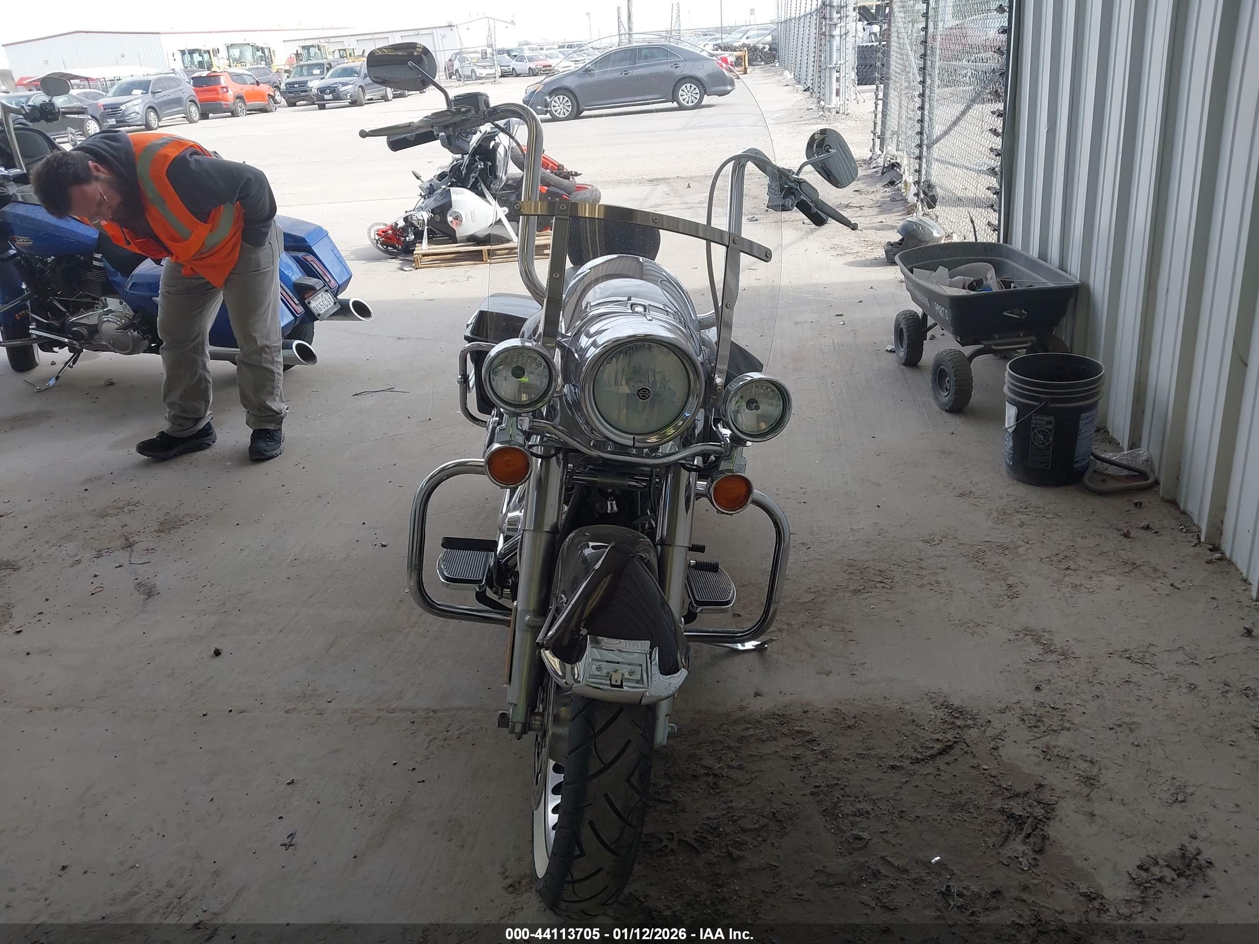 HARLEY-DAVIDSON FLHR image 5