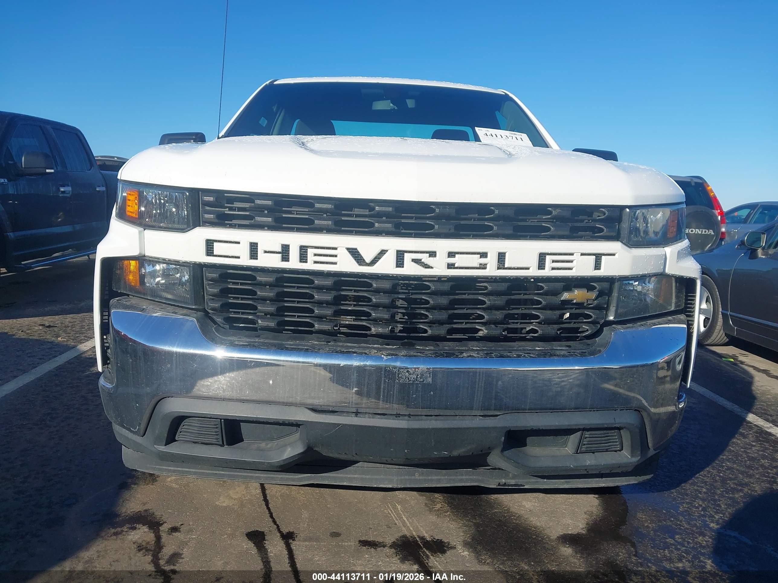 CHEVROLET SILVERADO image 6