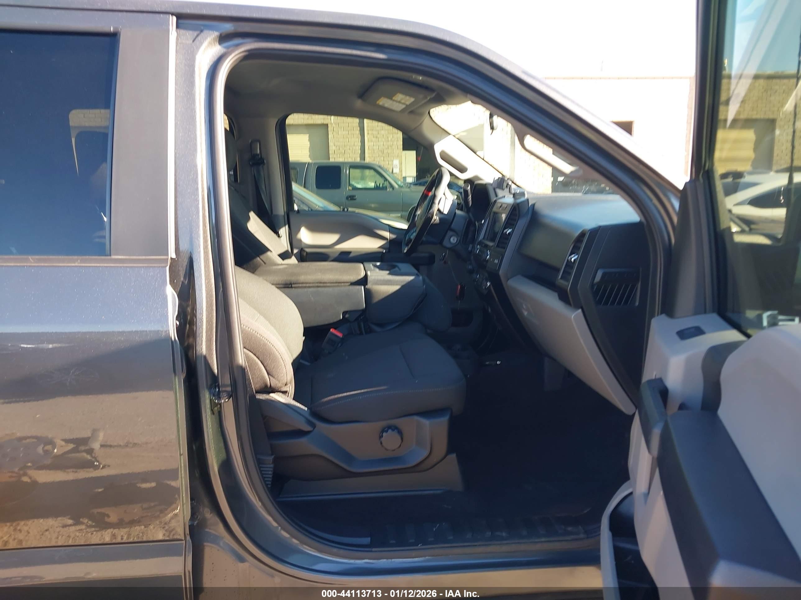 FORD F-150 image 5