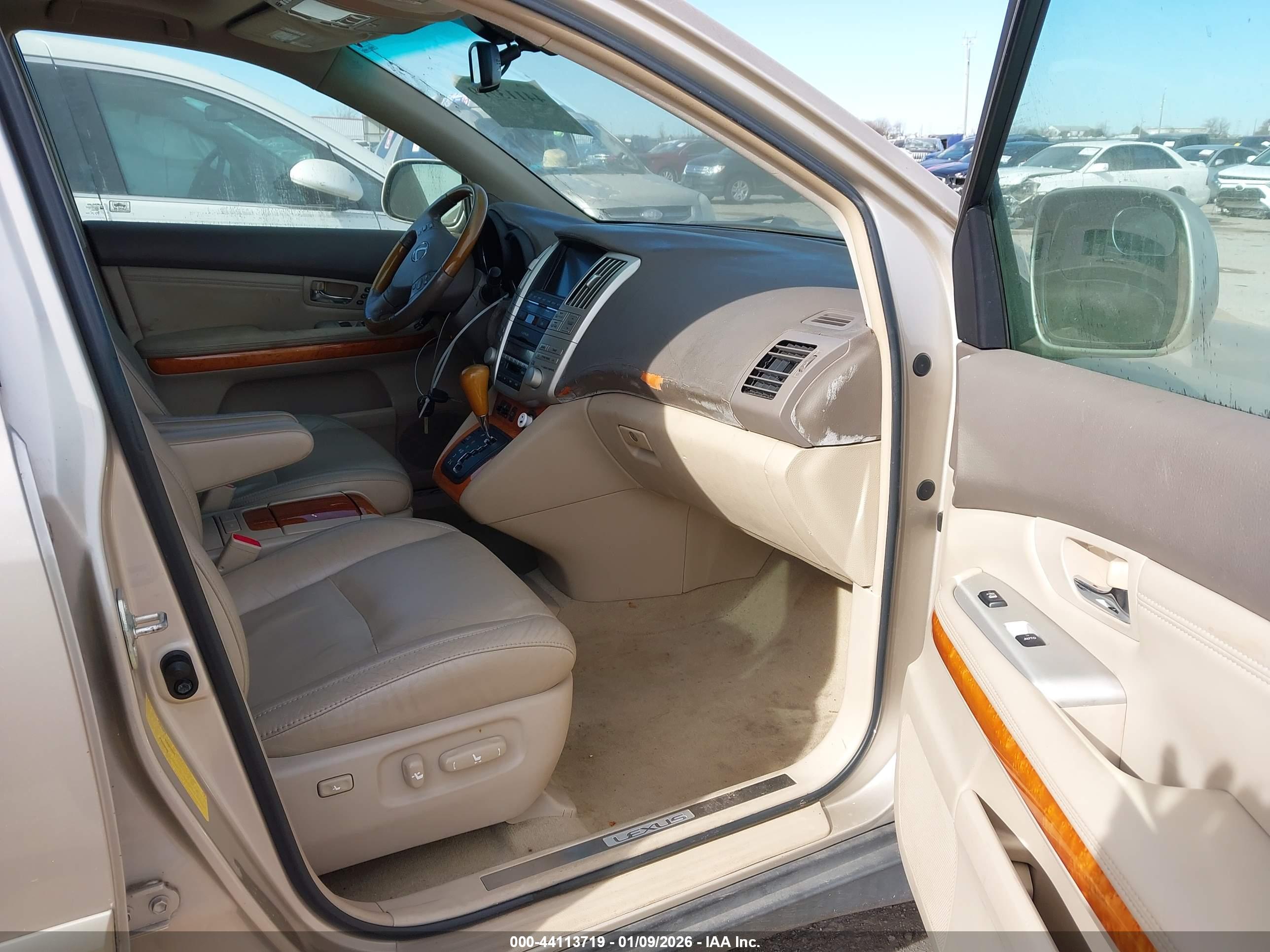 LEXUS RX image 5