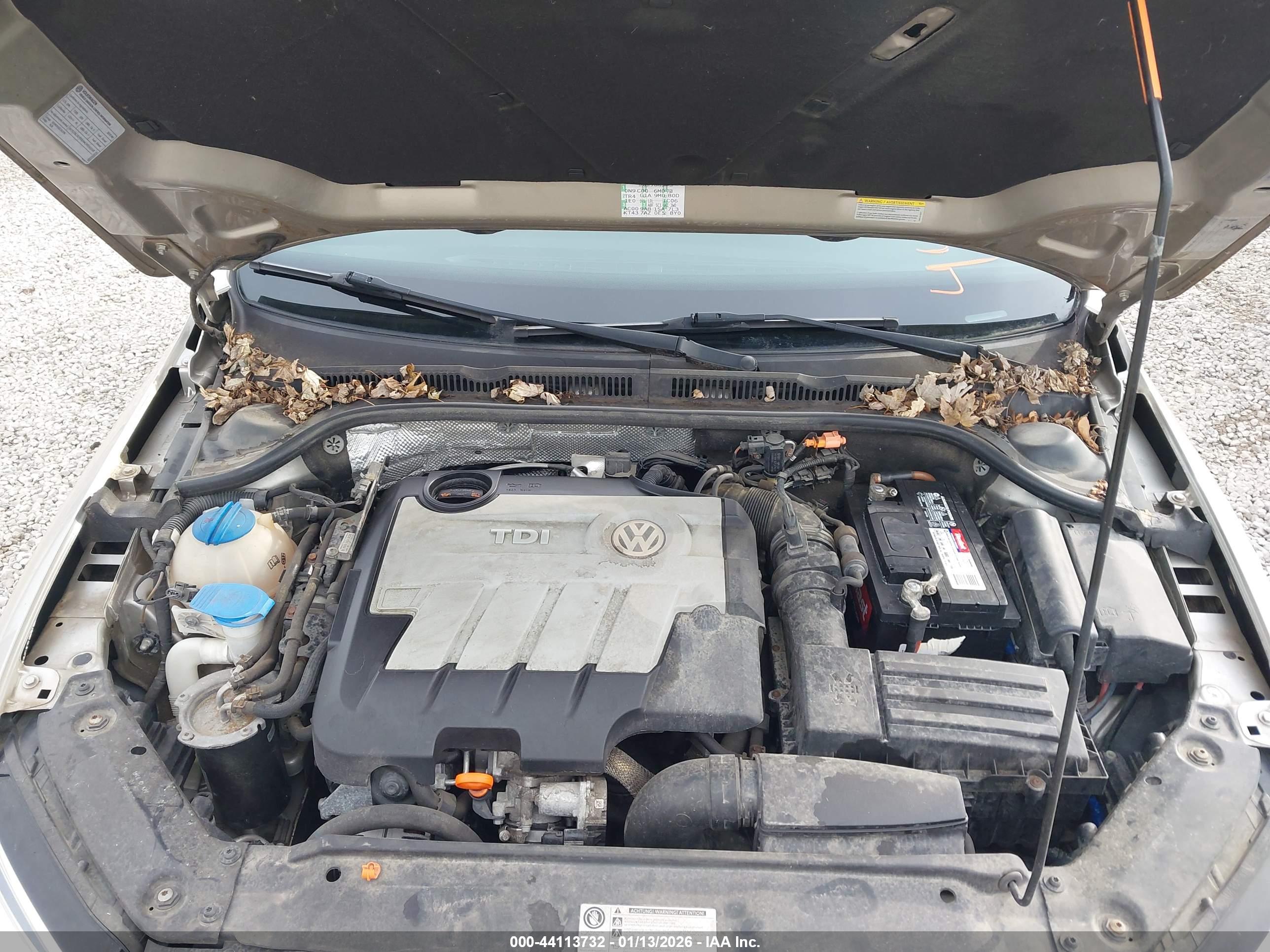 VOLKSWAGEN JETTA image 10