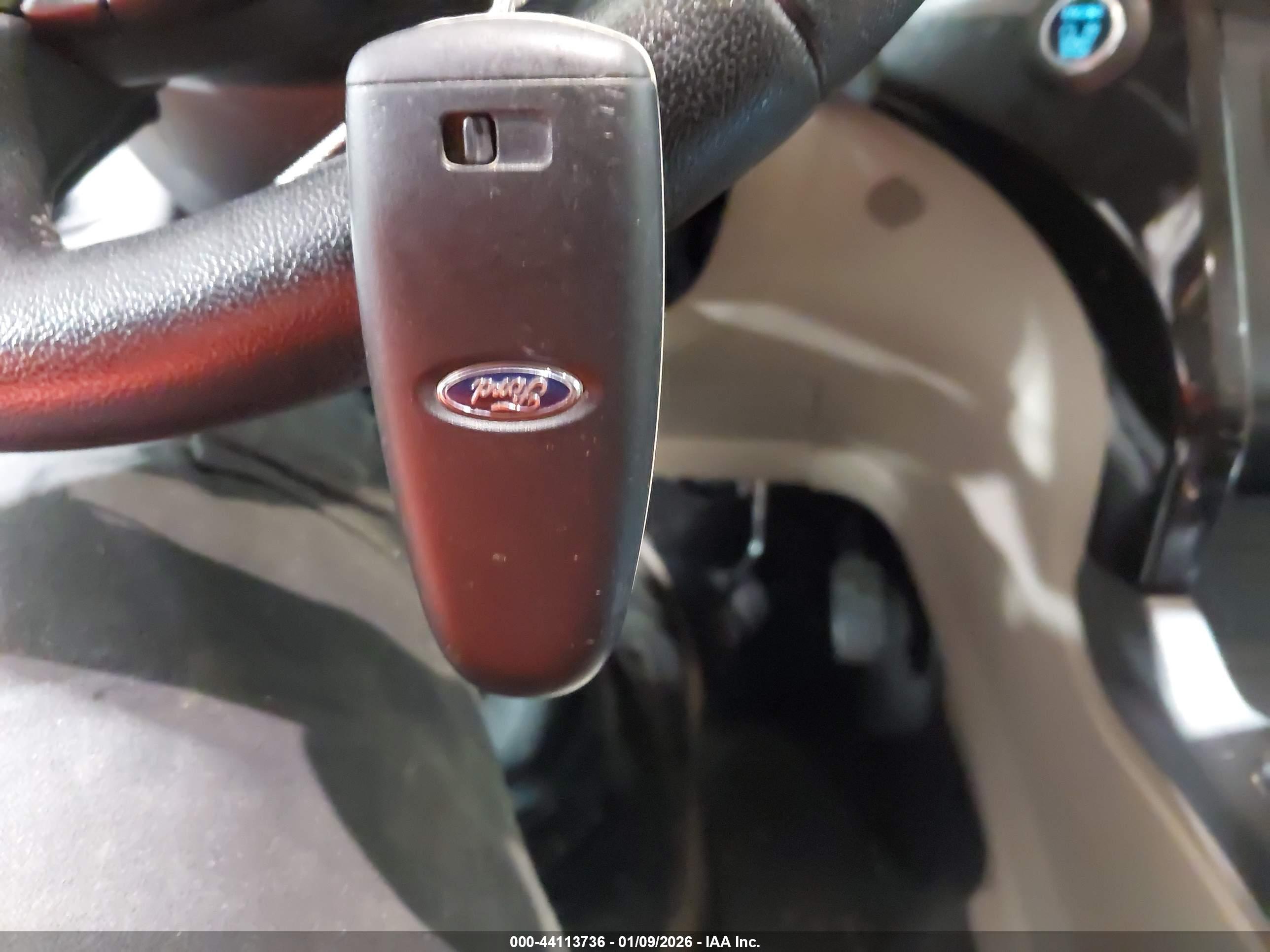 FORD ESCAPE image 11