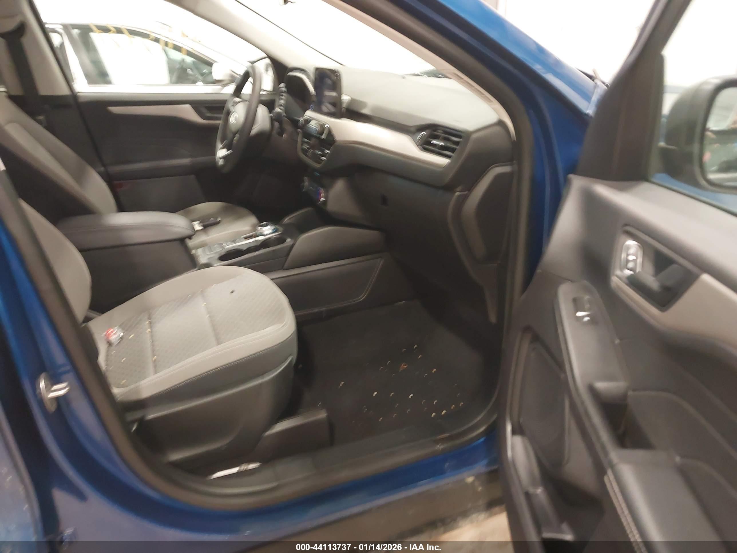 FORD ESCAPE image 5