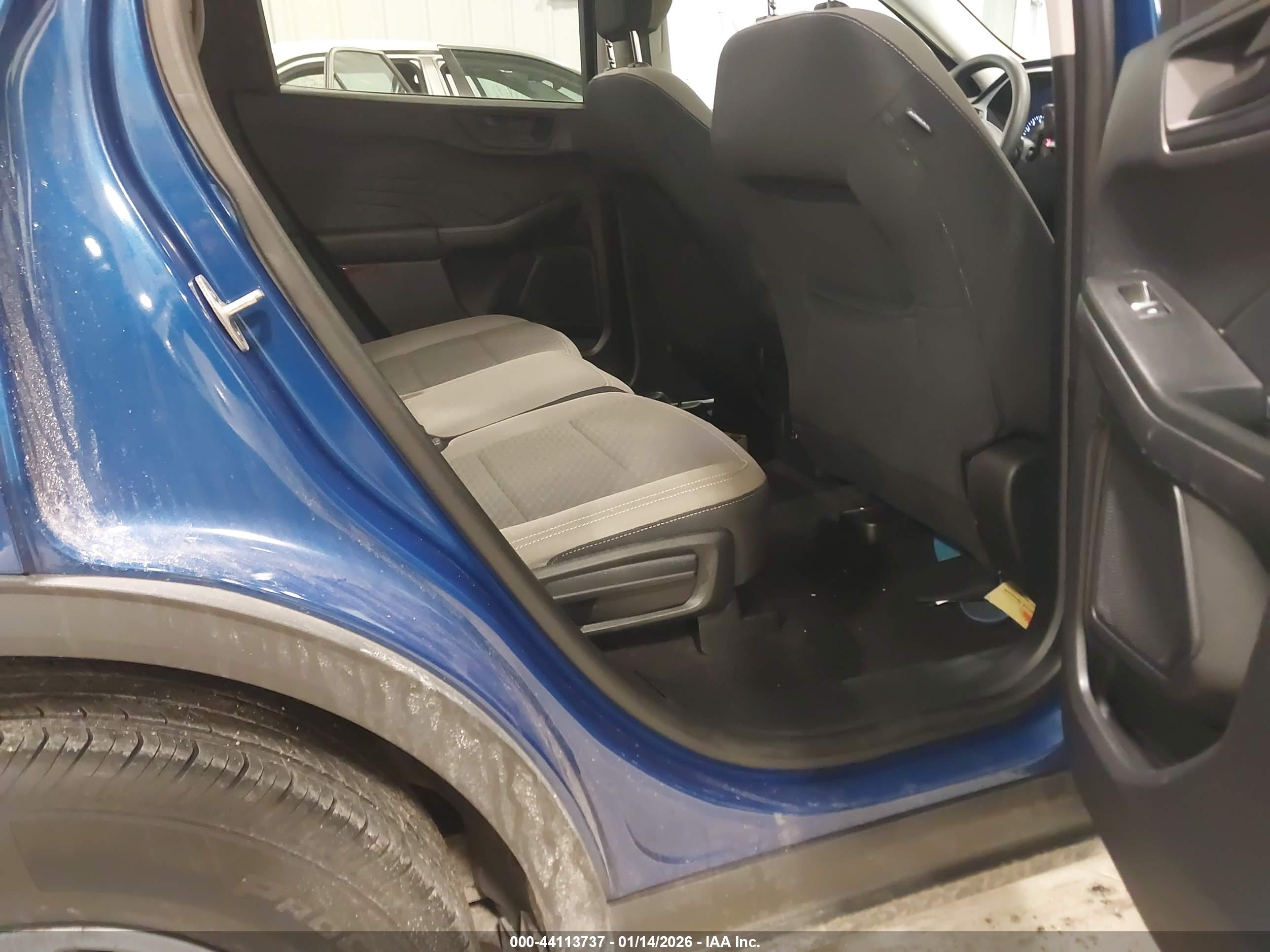 FORD ESCAPE image 8